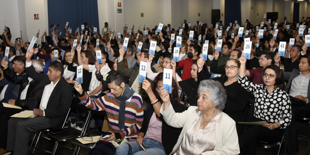 Cedillo pide a los estudiantes voto de confianza y diálogo con las comisiones