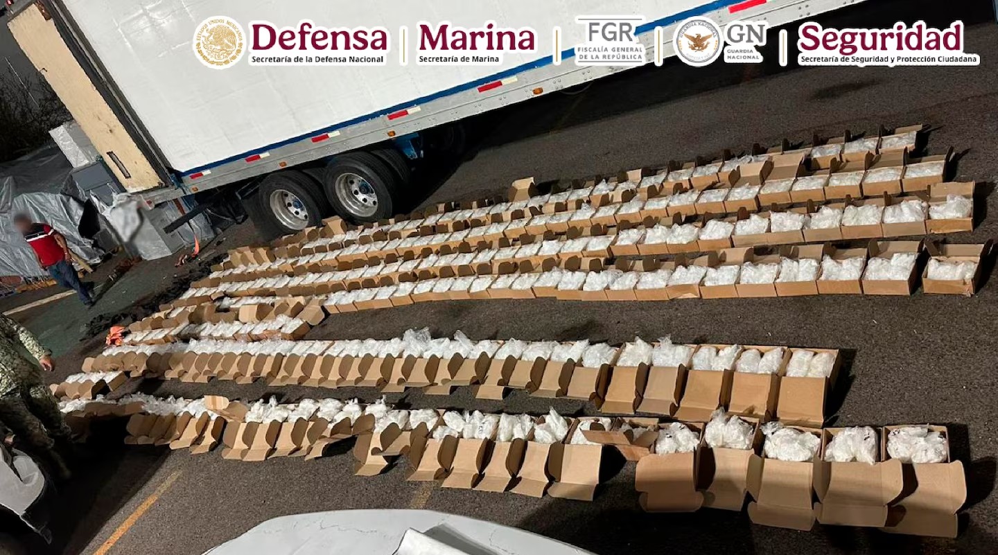 Detienen a hombre que transportaba más de una tonelada de metanfetamina