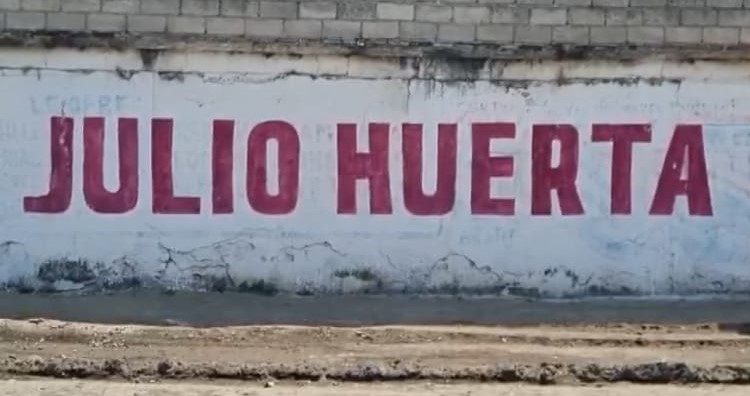 Aparecen bardas pintadas a favor de Julio Huerta