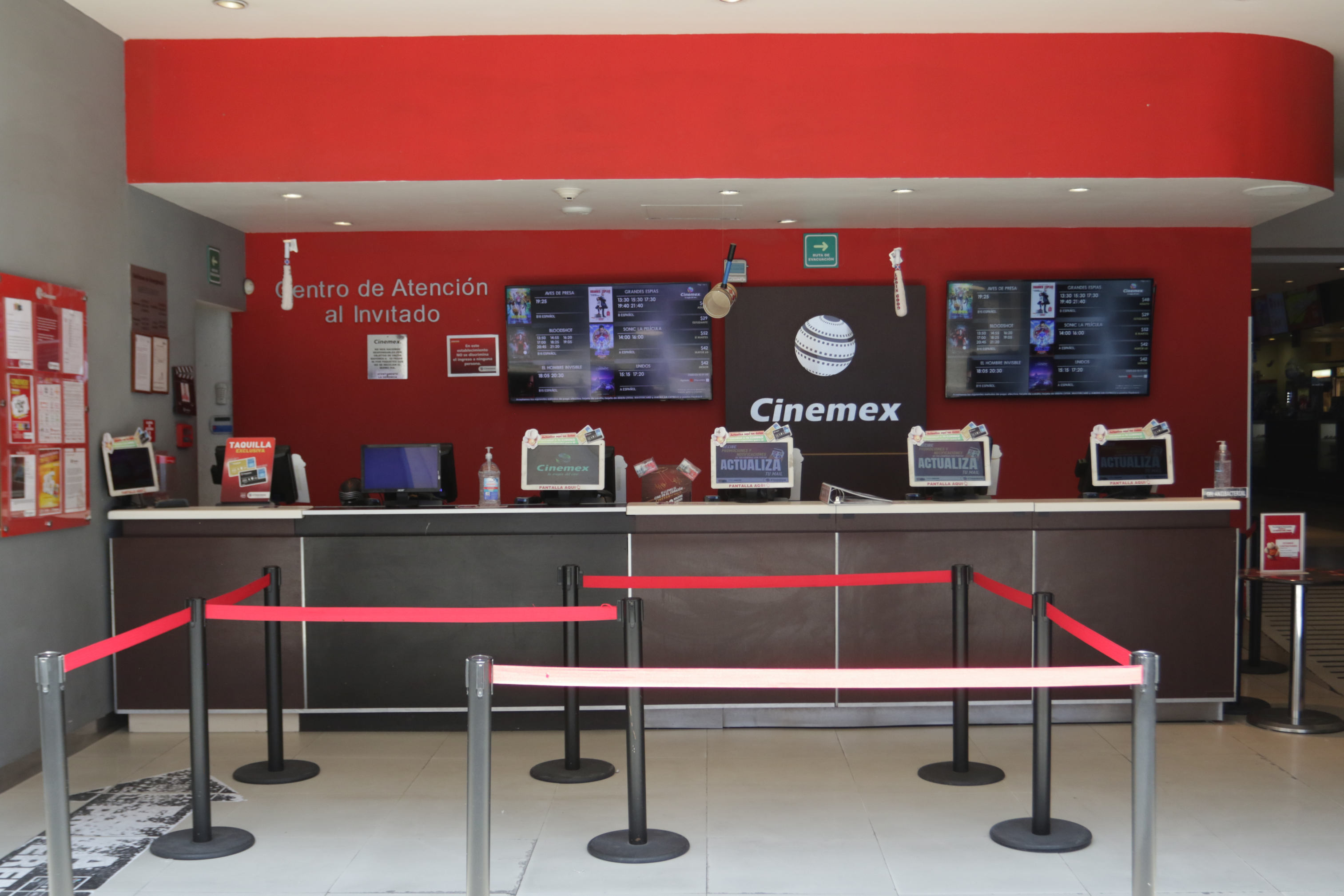VIDEO Cinemex del Centro Histórico de Puebla sigue operando con normalidad