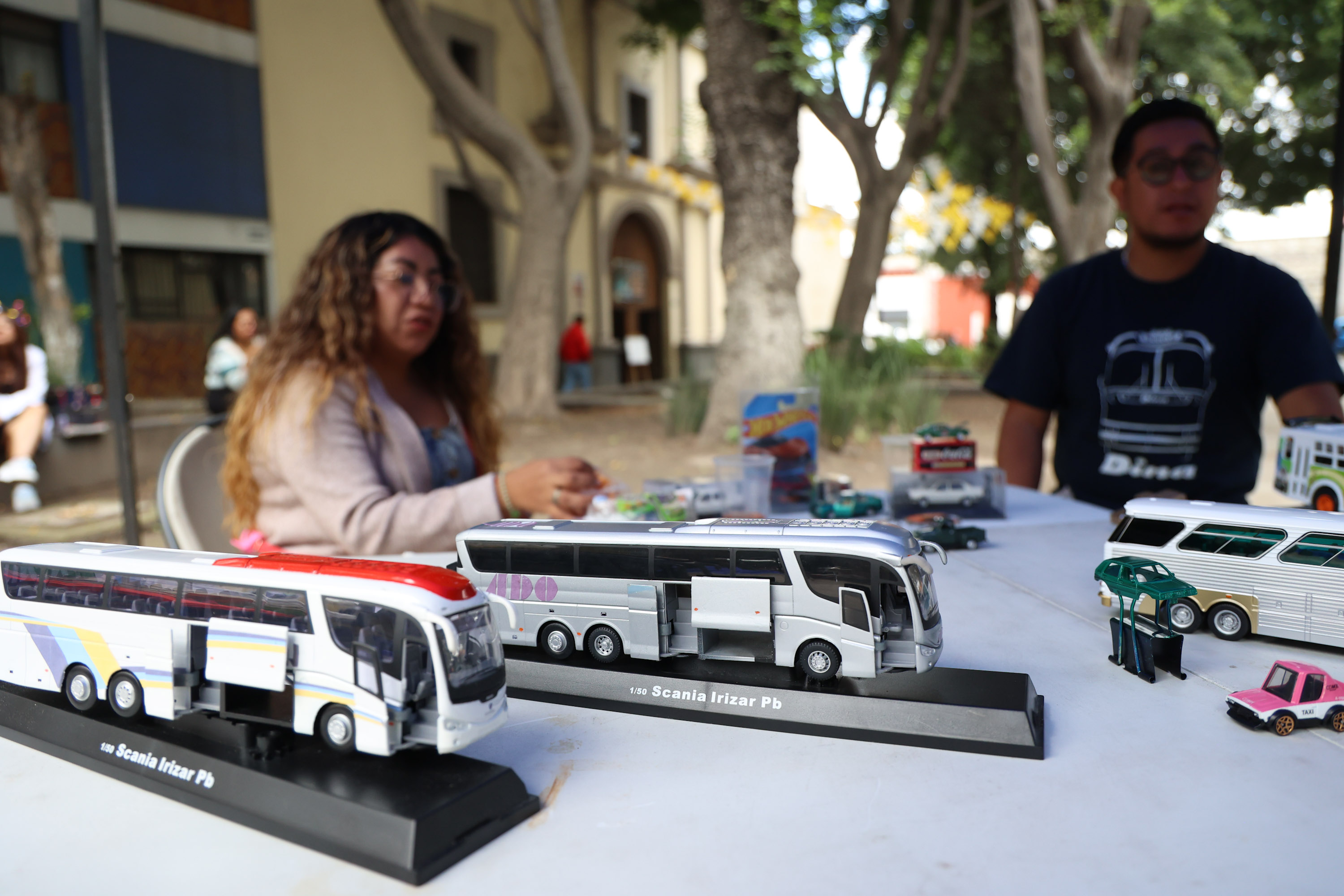Una belleza la reunión de Expo-Escalas Autobuses y Camiones