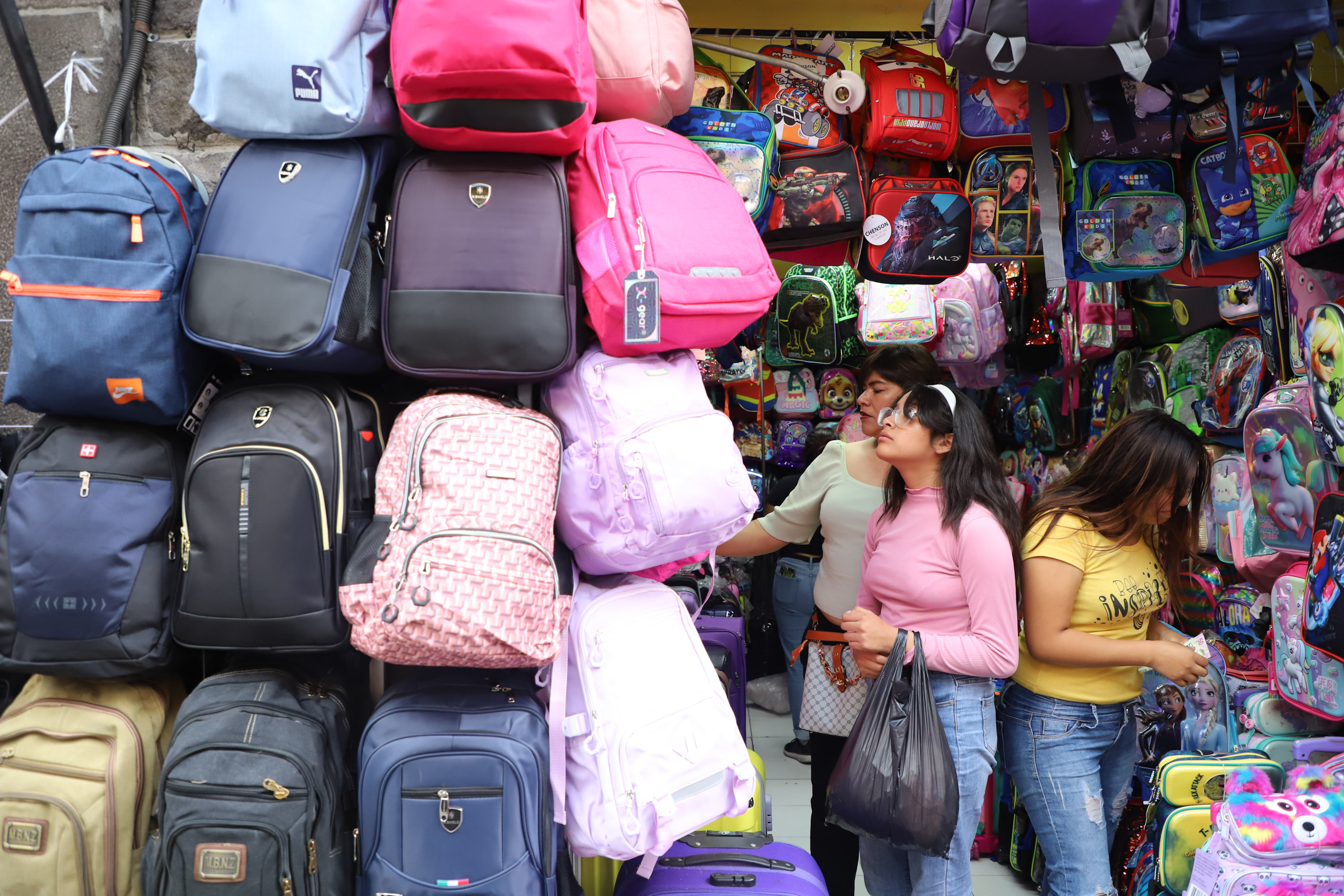 VIDEO Regreso a clases con mochila nueva