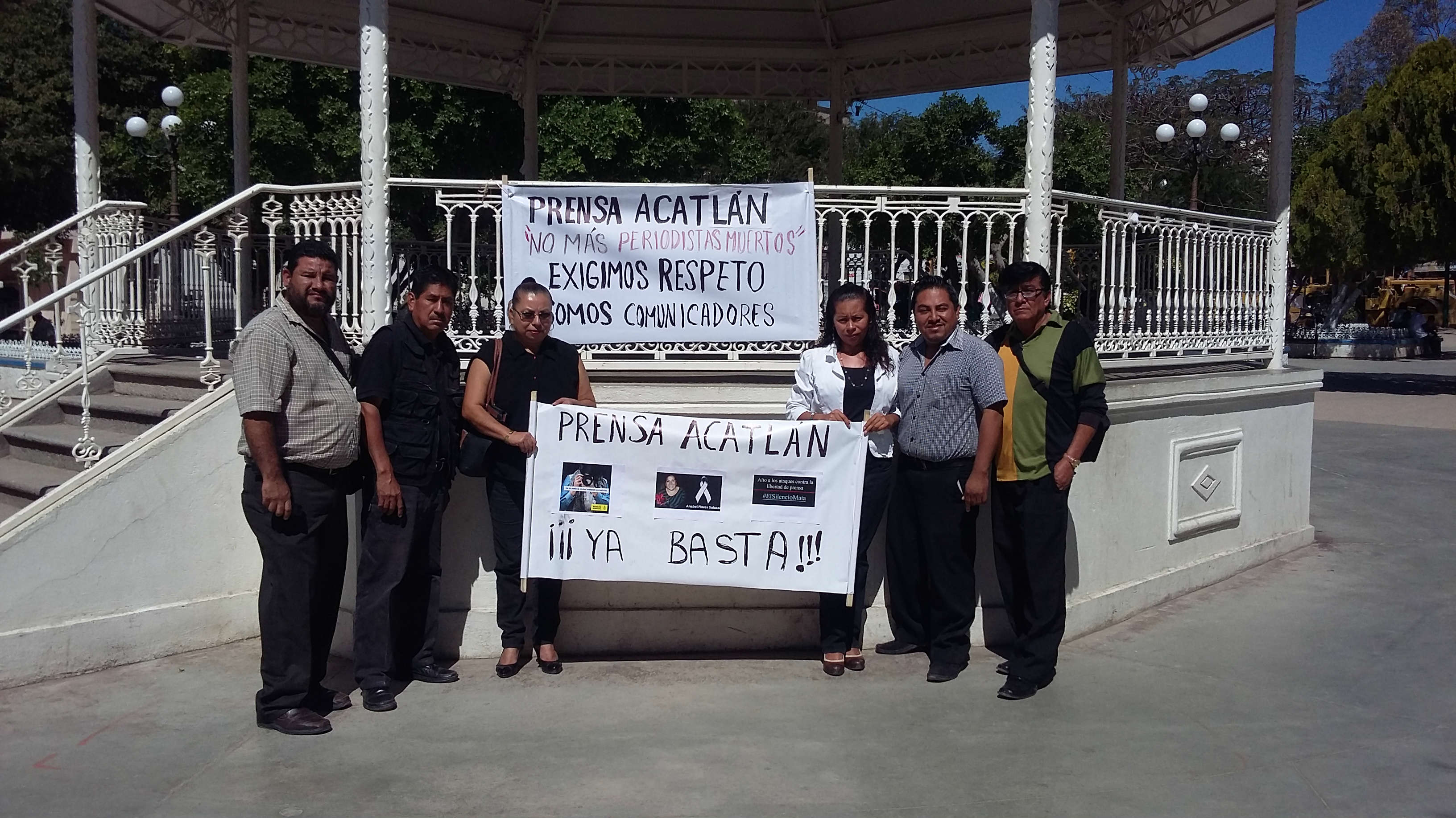 Condenan periodistas de Puebla el asesinato de Anabel Flores