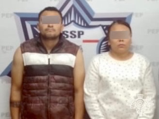 En Tepeaca, Policía Estatal detiene a dos presuntos narcomenudistas