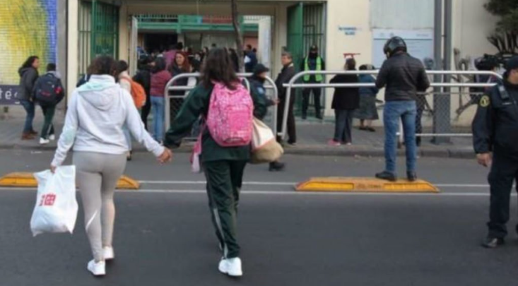 Pago de colegiaturas y transporte son deducibles de impuestos; SAT te puede devolver tu dinero