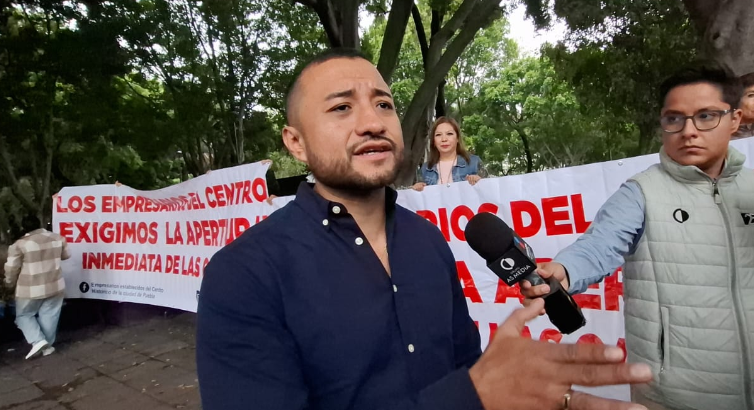 Pavel Tobón presenta queja contra el ayuntamiento de Puebla ante CDH 