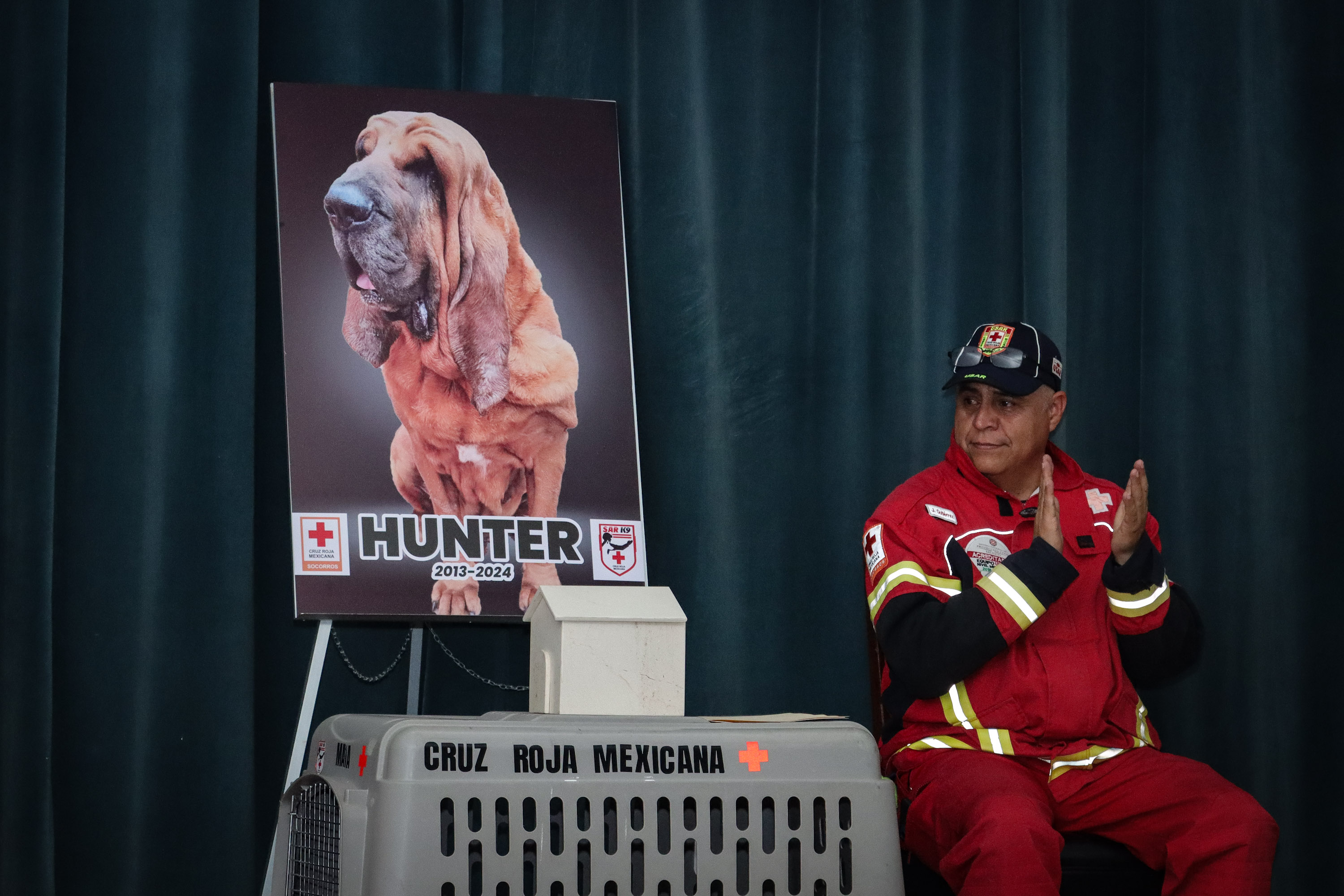 Cruz Roja realiza homenaje póstumo a Hunter