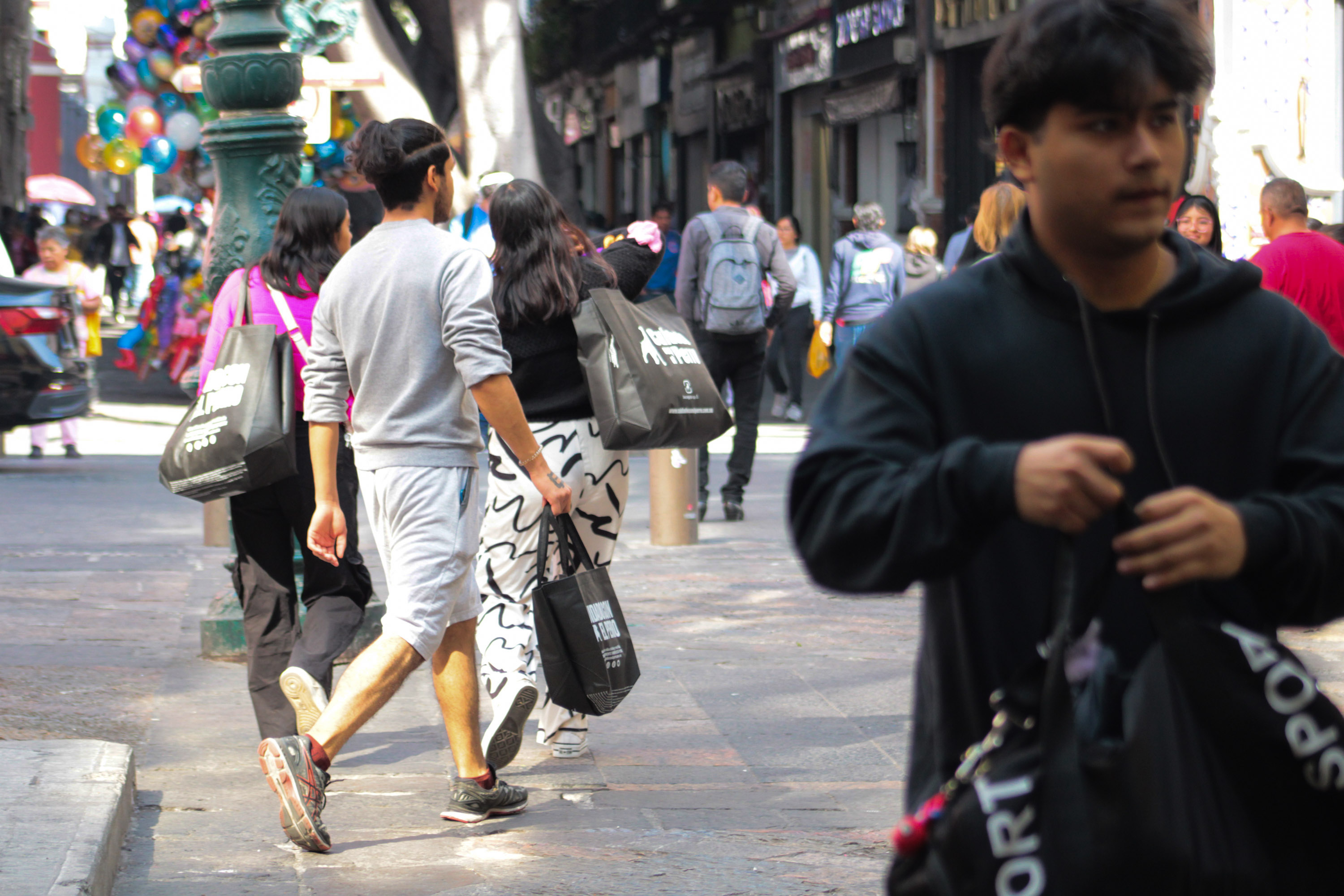 VIDEO Compras para renovación de guardarropa en Año Nuevo