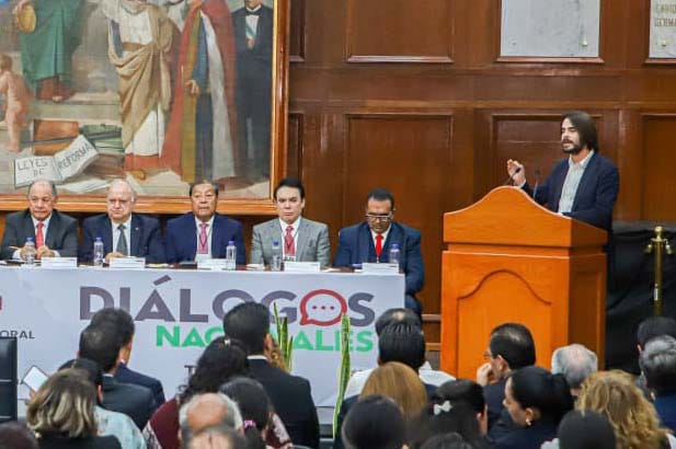 Reforma de AMLO no da respuesta a problemas del Poder Judicial: MC