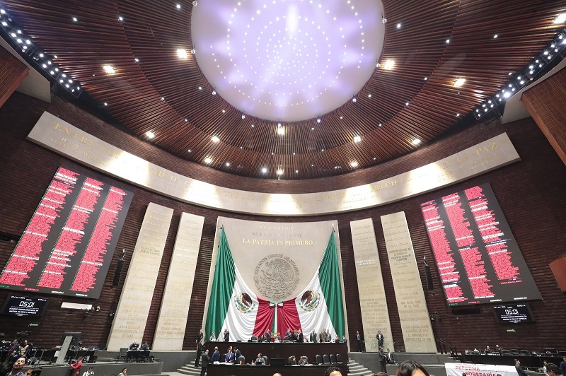 Diputados aprueban reforma para que Pemex y CFE sean empresas públicas