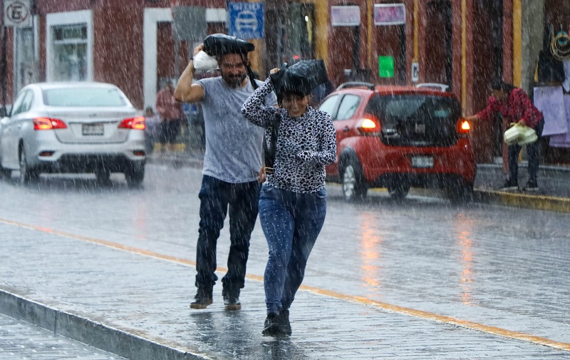 No te vayas a empapar: lluvias muy fuertes prevén este jueves en Puebla