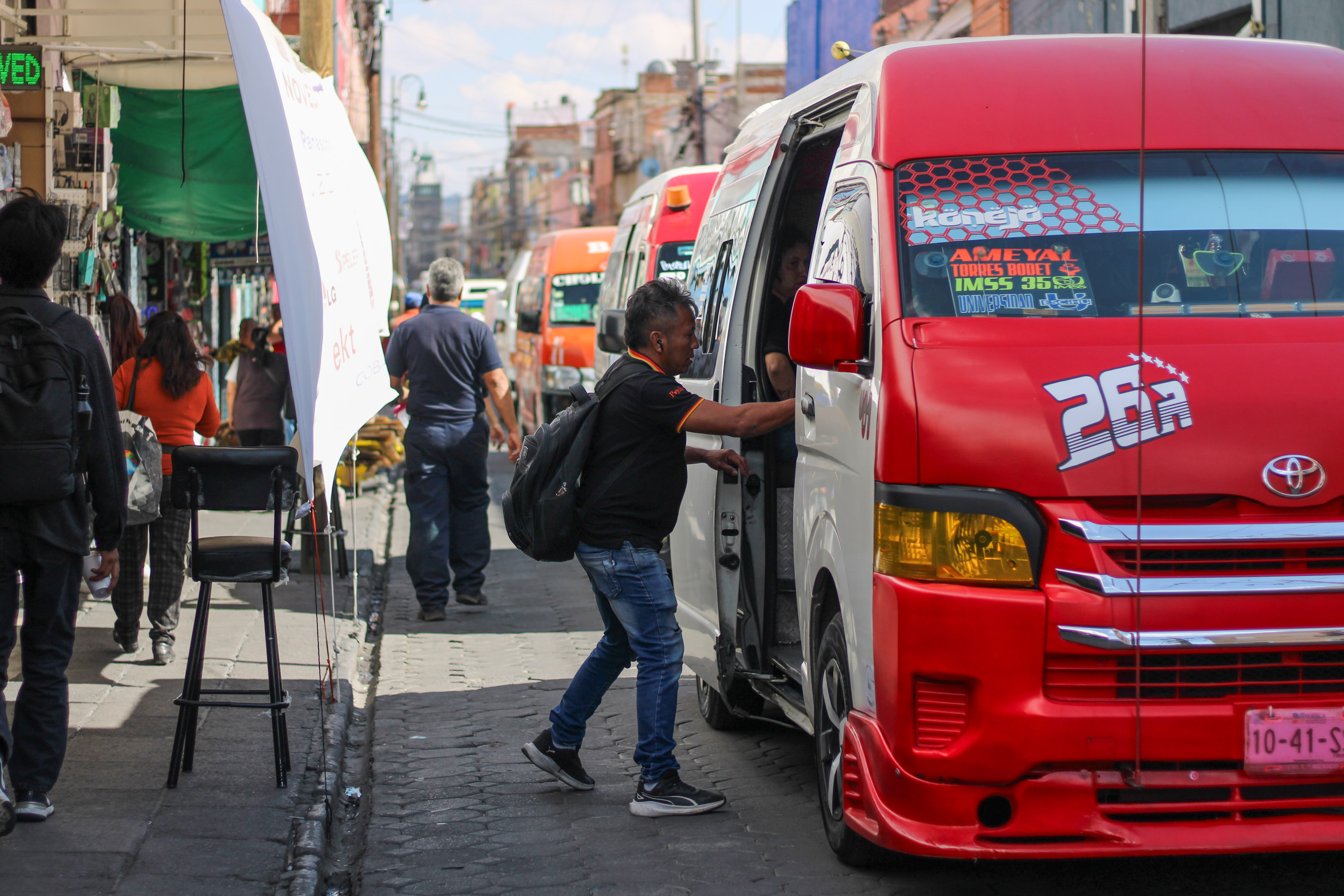 VIDEO Gobierno busca financiar renovación de unidades del Transporte Público