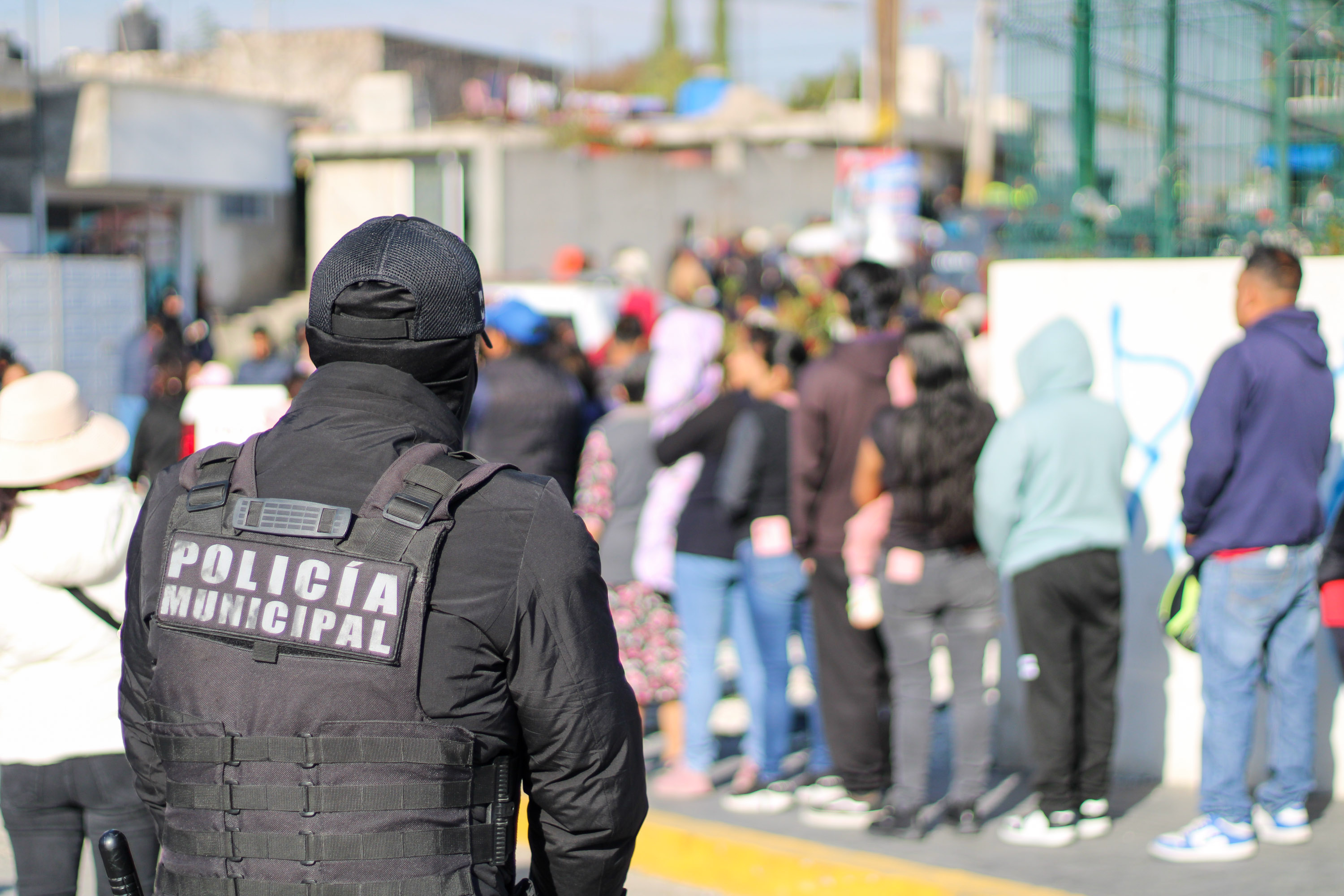 Expolicías municipales se van a prisión por falsedad en declaraciones 