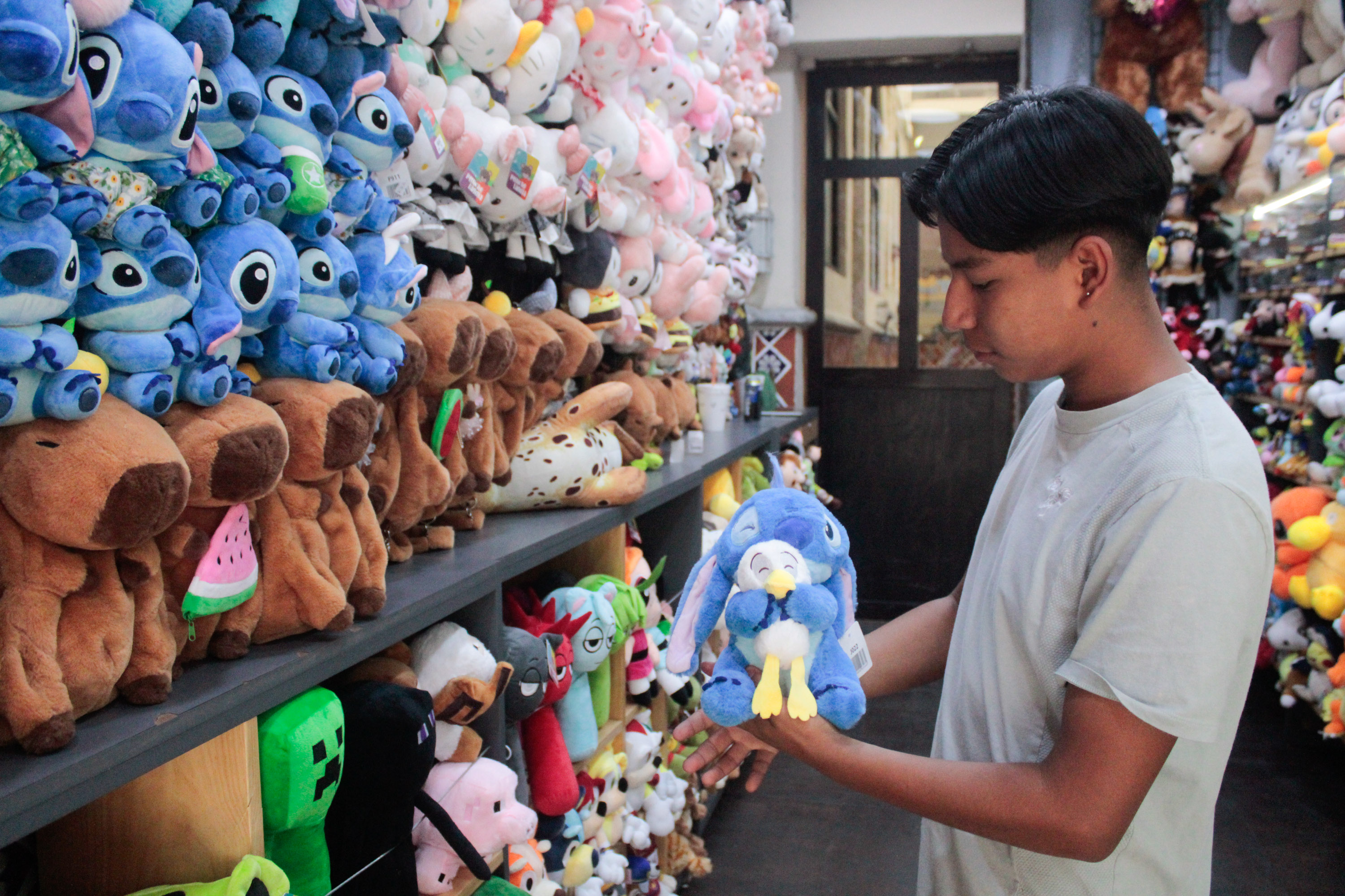 VIDEO Se desata la fiebre en Puebla por Lilo & Stitch