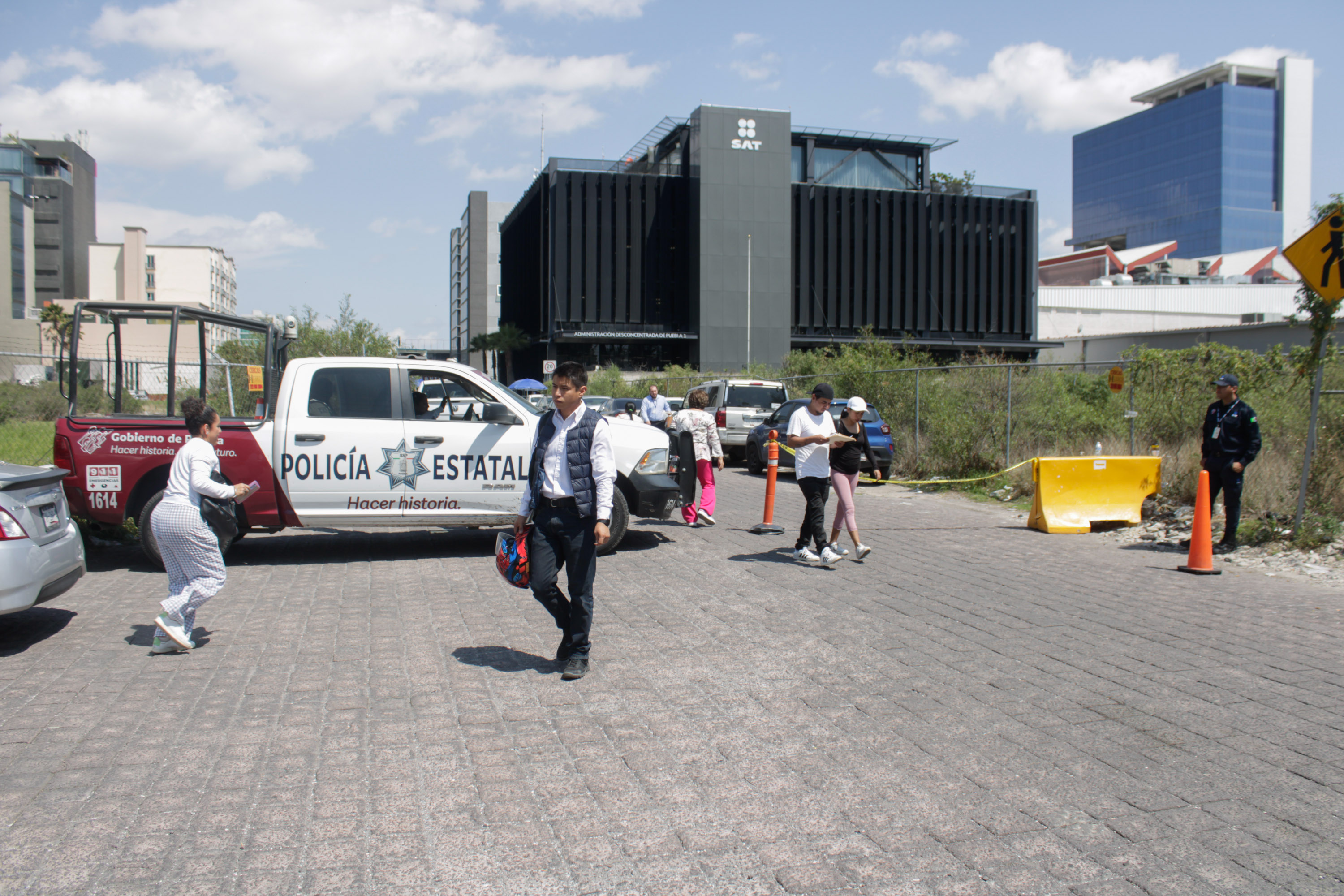 Nuevamente resguardan la sede del SAT en Angelópolis