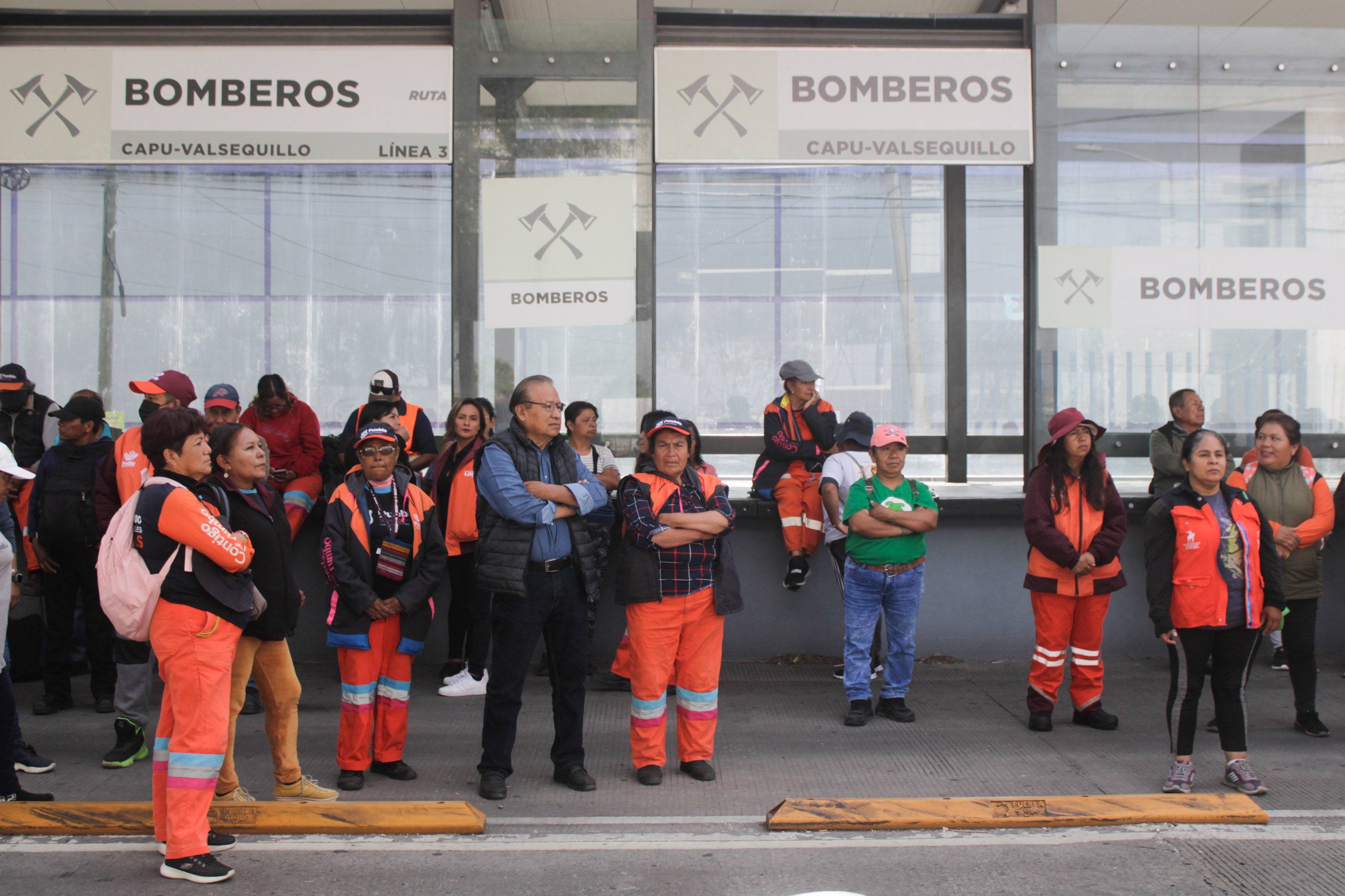 VIDEO Naranjitas denuncian anomalías y abusos administrativos