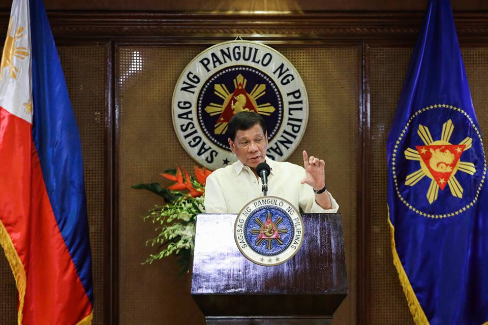 Nuestros obispos son inútiles, matadlos: Presidente filipino