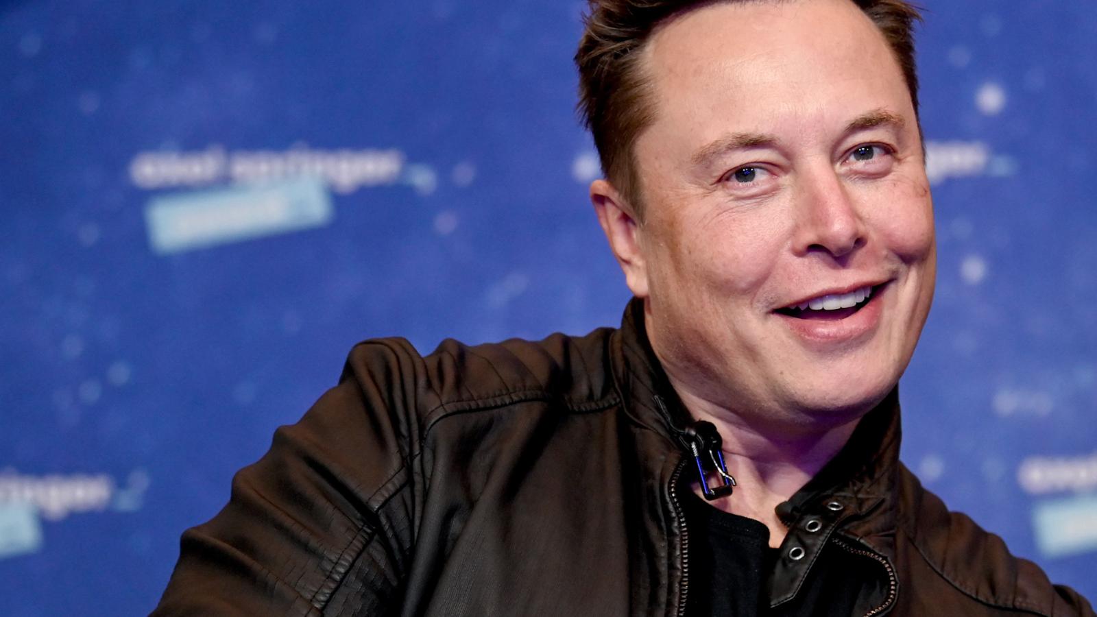 Elon Musk logró hacerse de Twitter por 44,000 millones de dólares