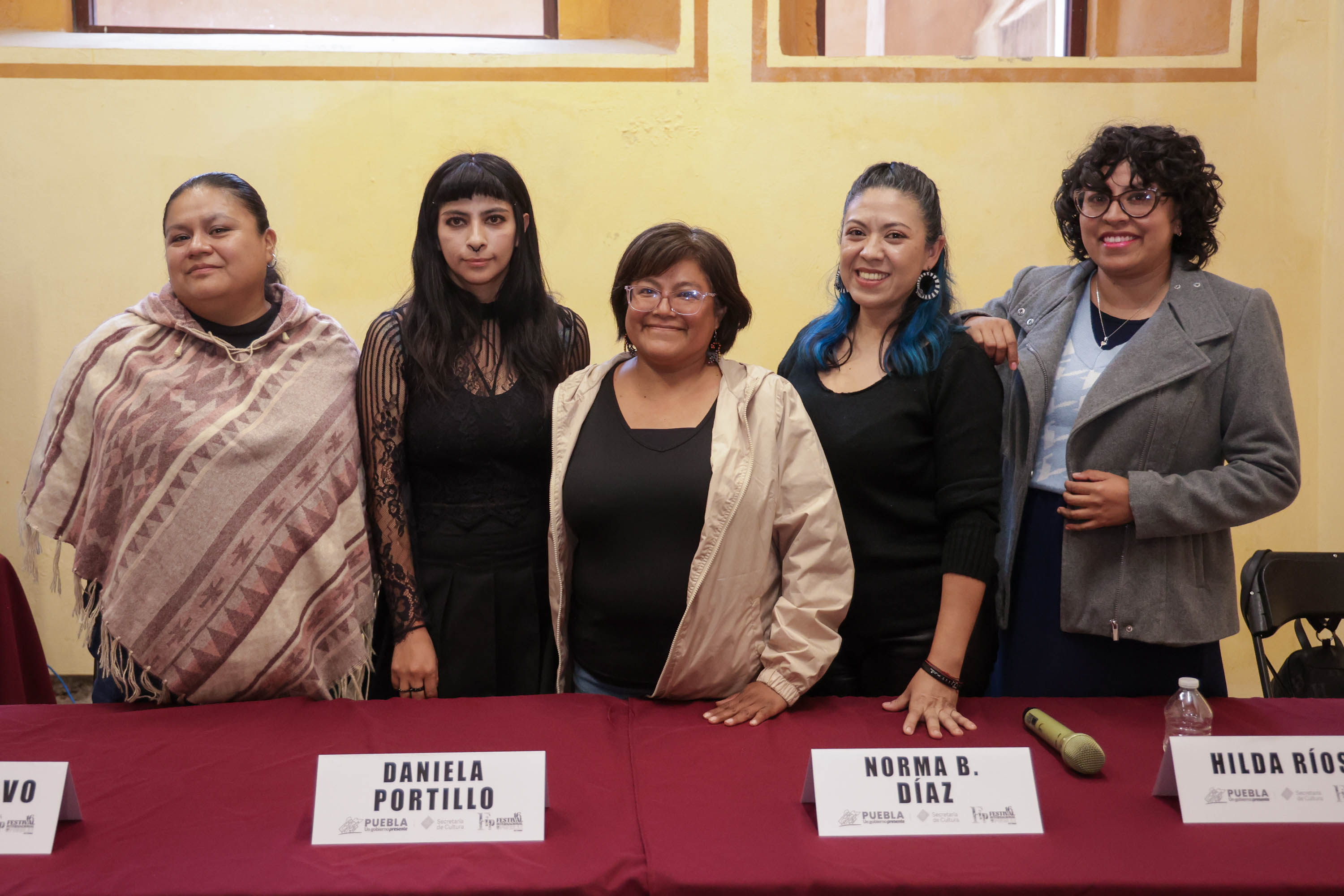 VIDEO Presentan el libro La Fotografía como Testigo: Mujeres Fotoperiodistas