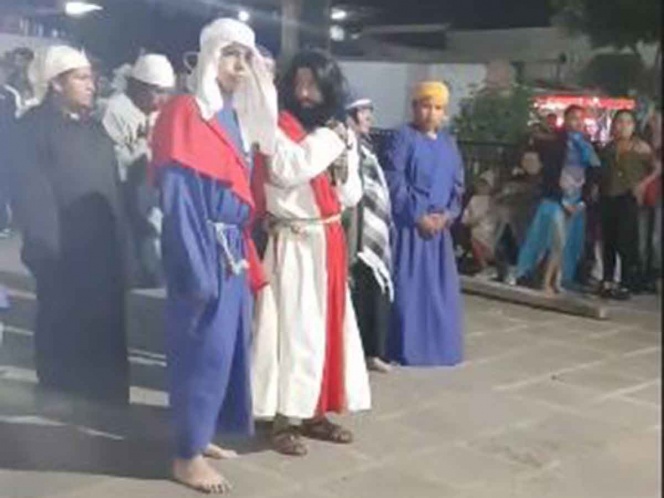 VIDEO Jesucristo ebrio en Tlaxcala ofende a feligreses