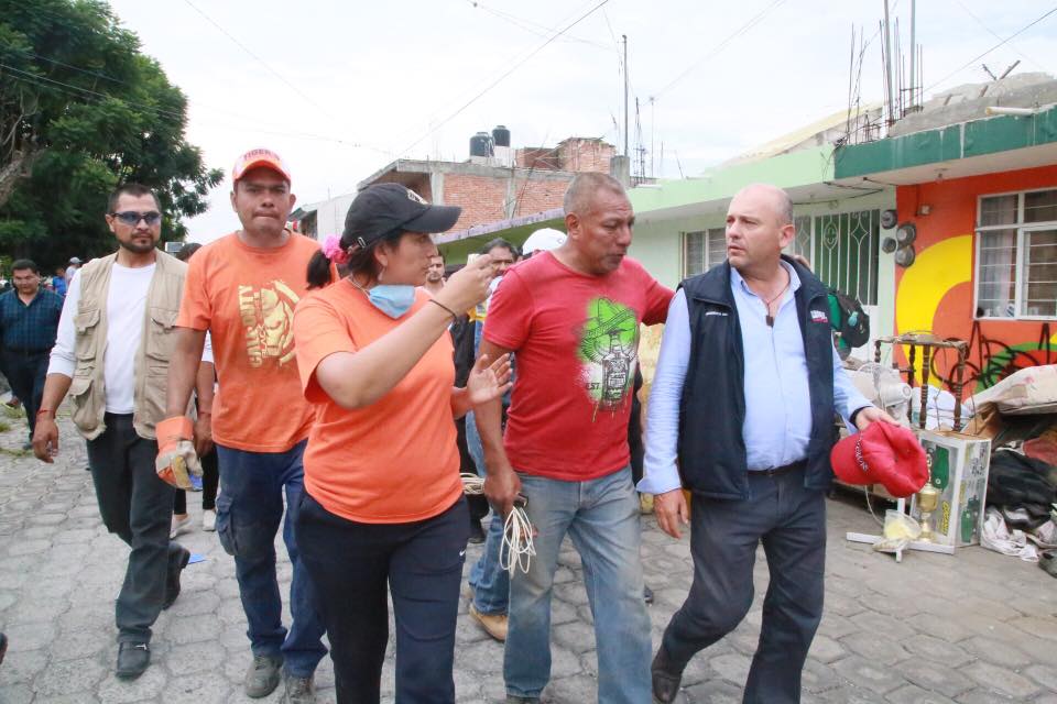 Galeazzi y Gali recorren Metepec para evaluar daños