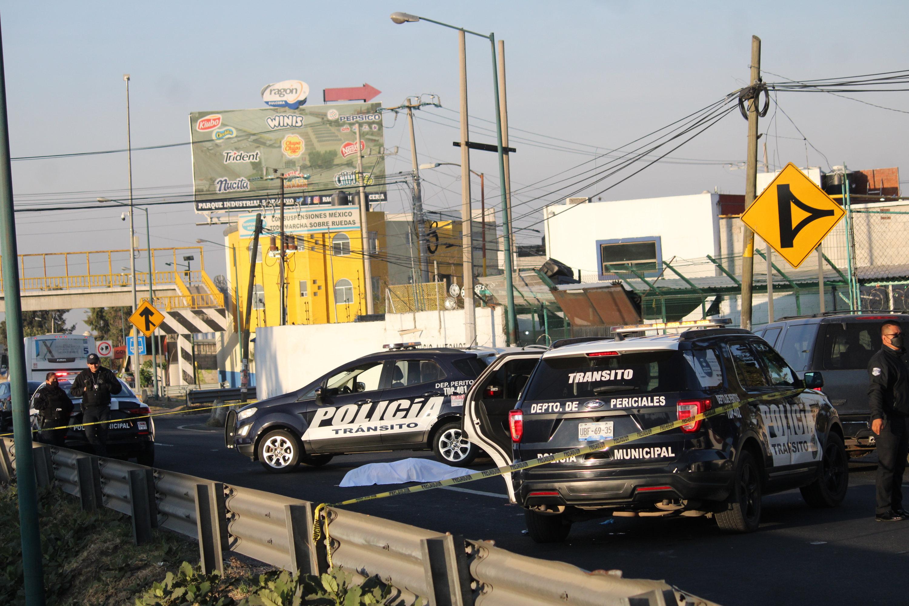 Encuentra la muerte al intentar cruzar la Vía Corta a Santa Ana