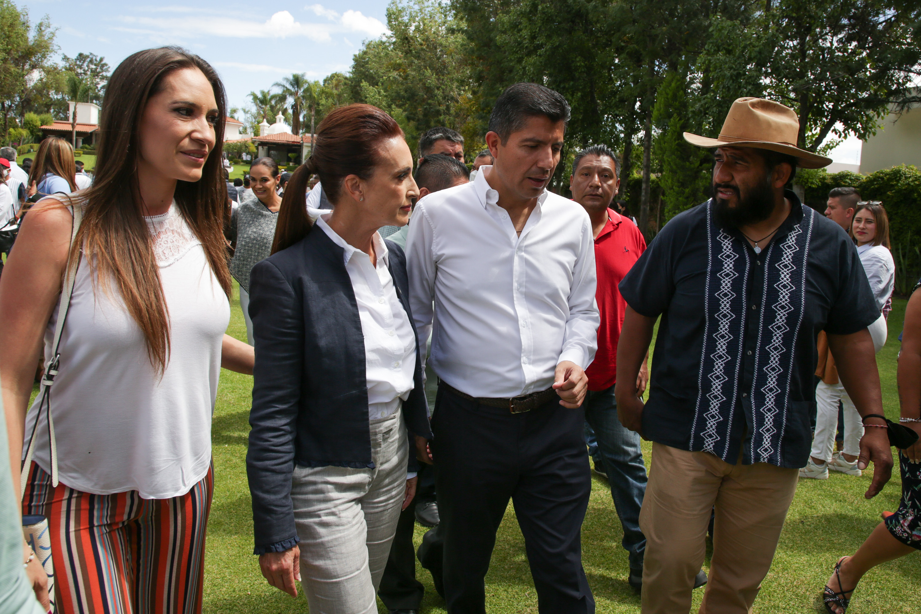 Eduardo Rivera es el mejor perfil a la gubernatura: Augusta Díaz de Rivera