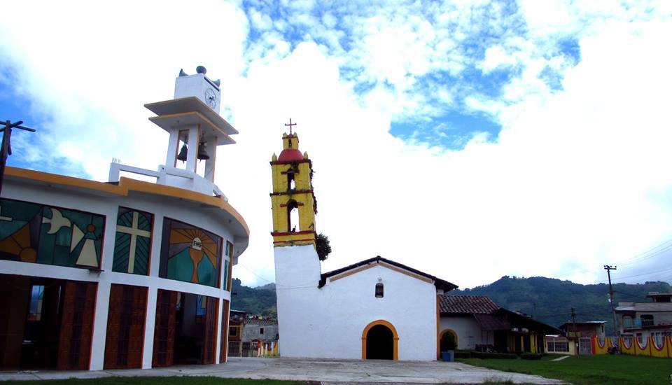 Advierten riesgos por daños en campanario de Cuacuila