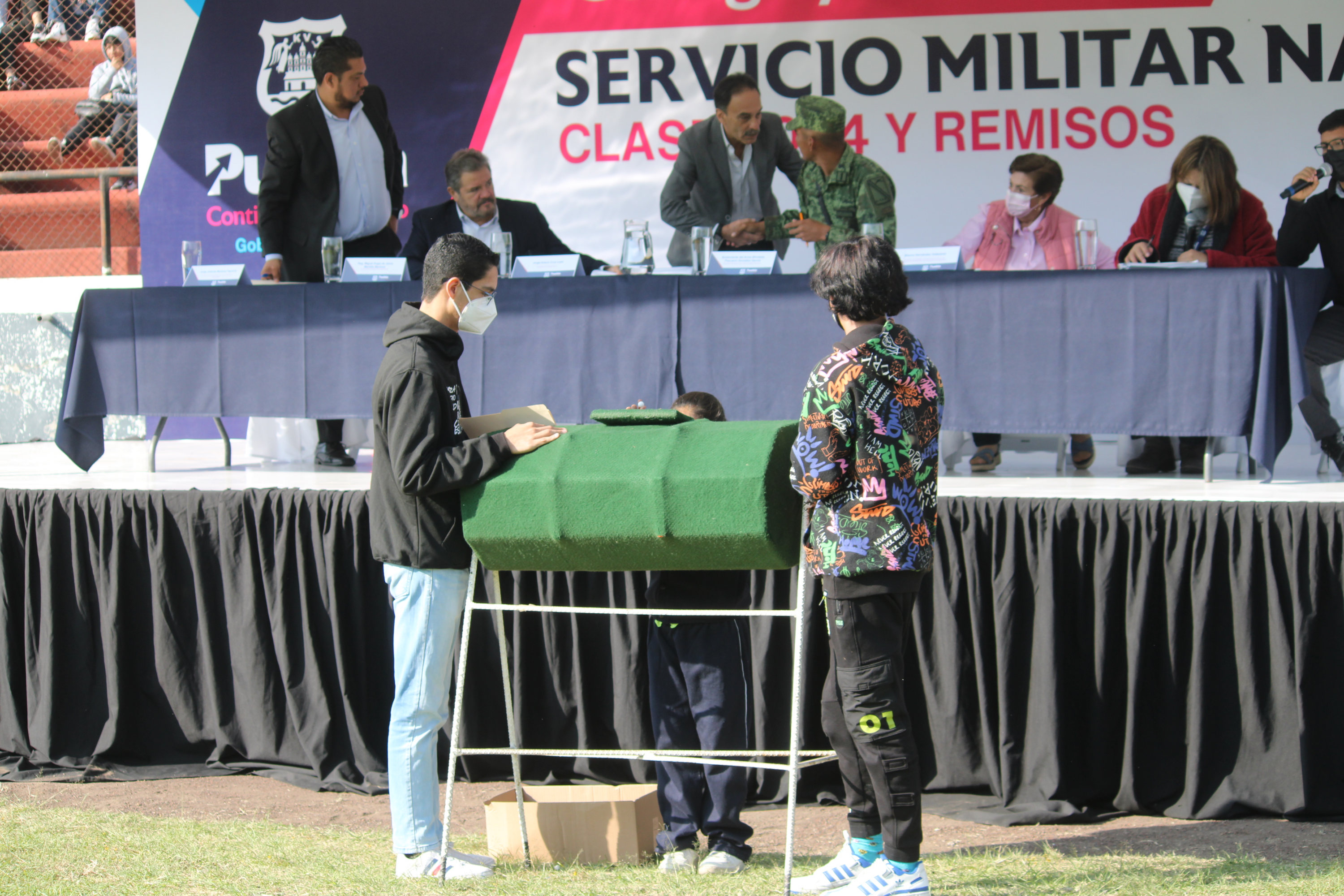 VIDEO Realizan Sorteo del Servicio Militar en Puebla