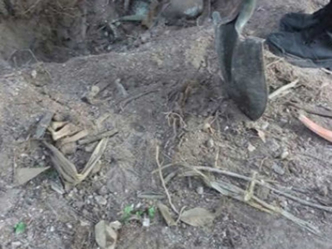 Hallan cuerpos de poblanos en fosa clandestina de Oaxaca