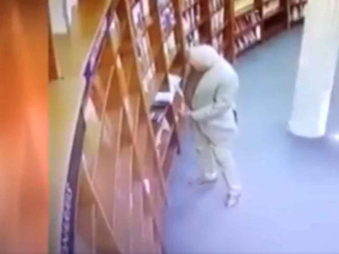 Por enfermedad embajador mexicano habría robado libro