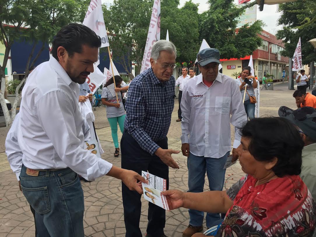Comuna de Tehuacán obliga a votar por el Gallo: Morena