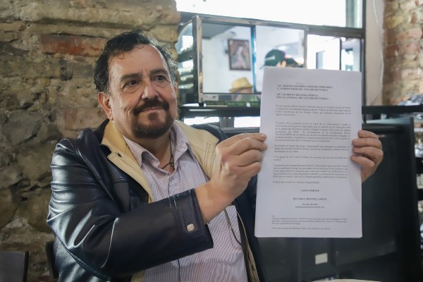 VIDEO Héctor Octavio acusa despojo de dos predios en Lomas de Angelópolis