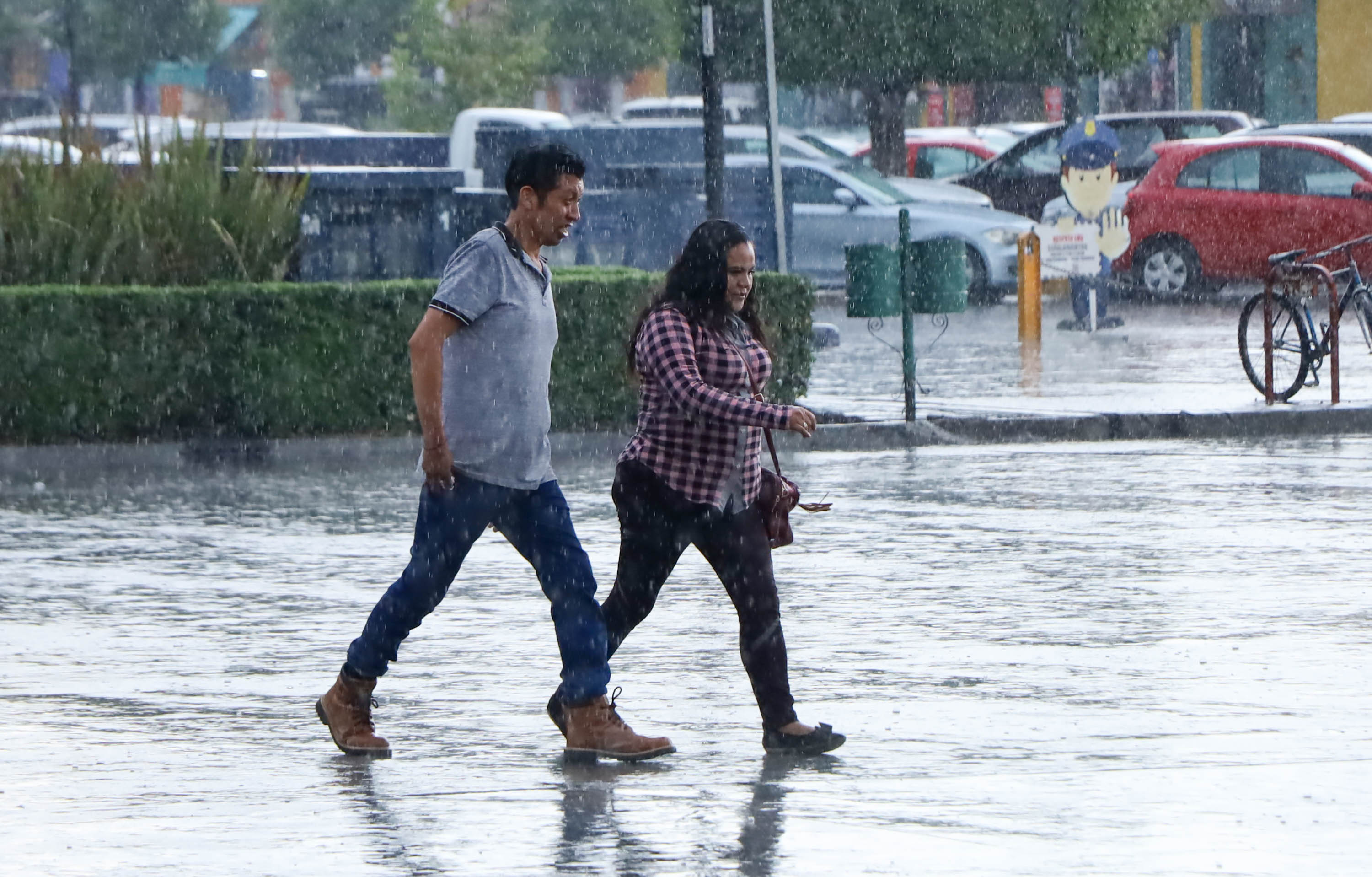 Cae intensa lluvia en Puebla y Zona Metropolitana