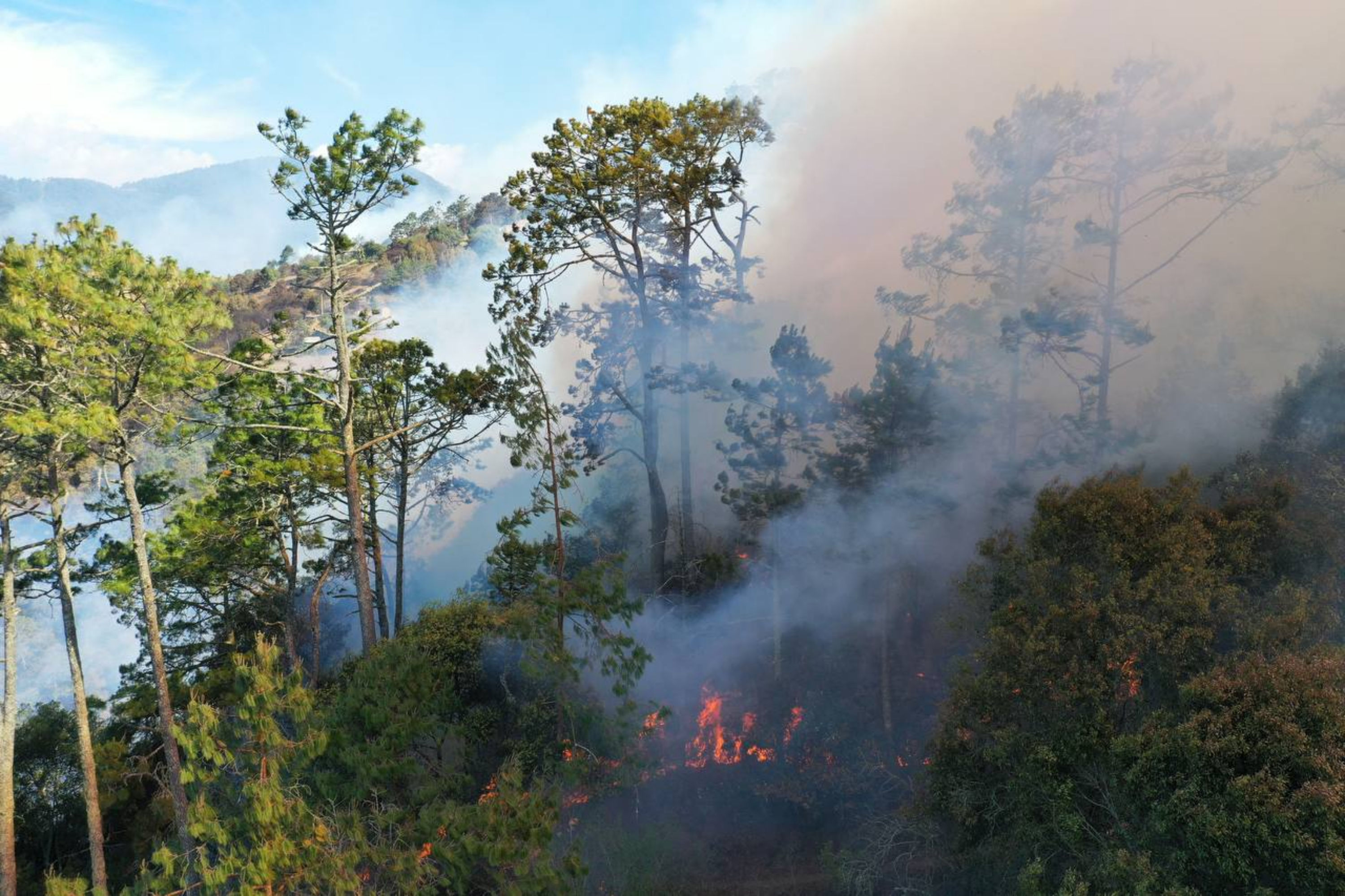 VIDEO Hasta 150 personas han sido evacuadas de tres comunidades de Zacatlán