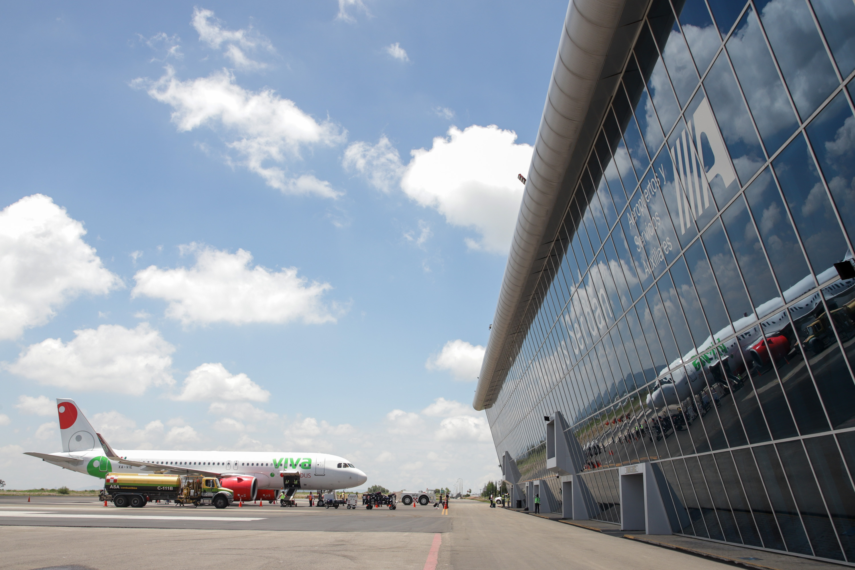 Aeropuerto Hermanos Serdán será modernizado: Armenta