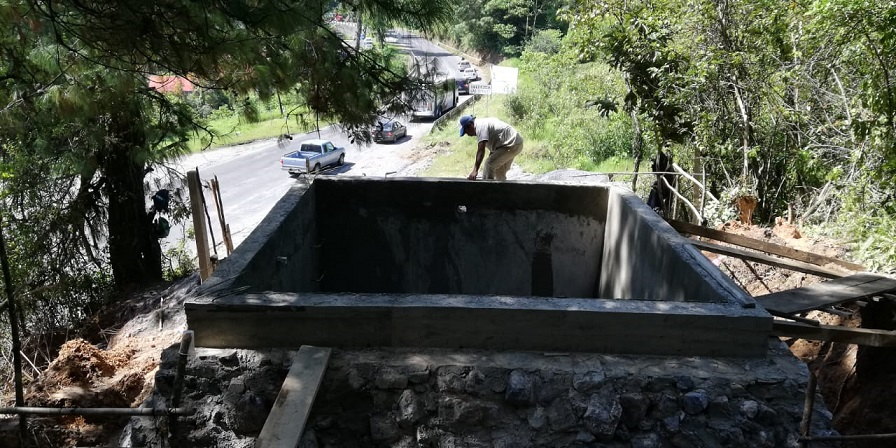 Edil se deslinda de obra pública en terreno privado de Huauchinango