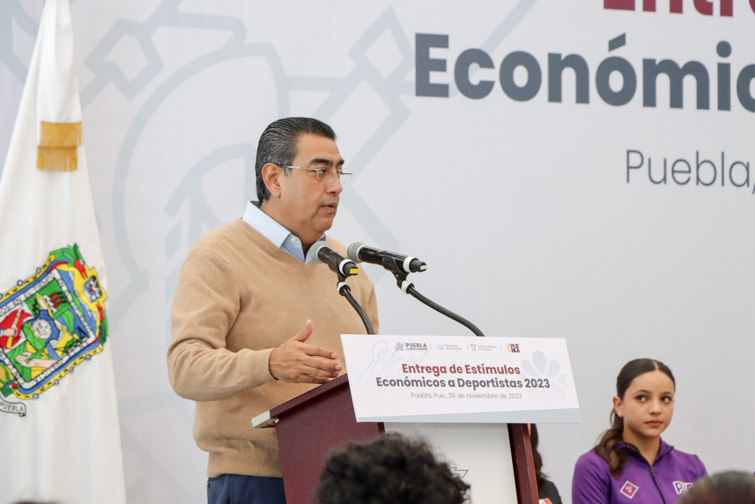 Sergio Salomón es el séptimo mejor gobernador de México