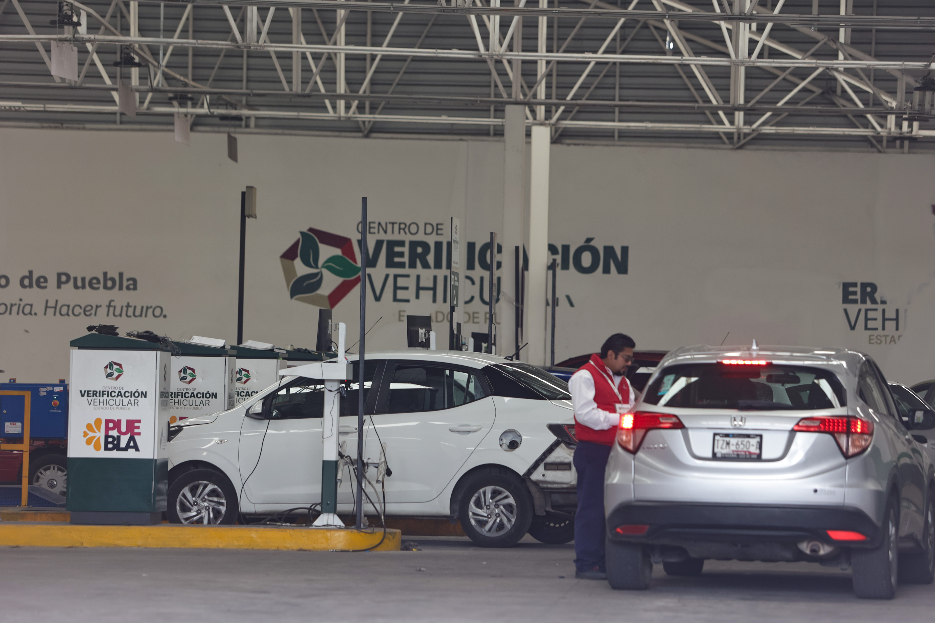 Este lunes inicia la verificación vehicular en Puebla: checa el calendario