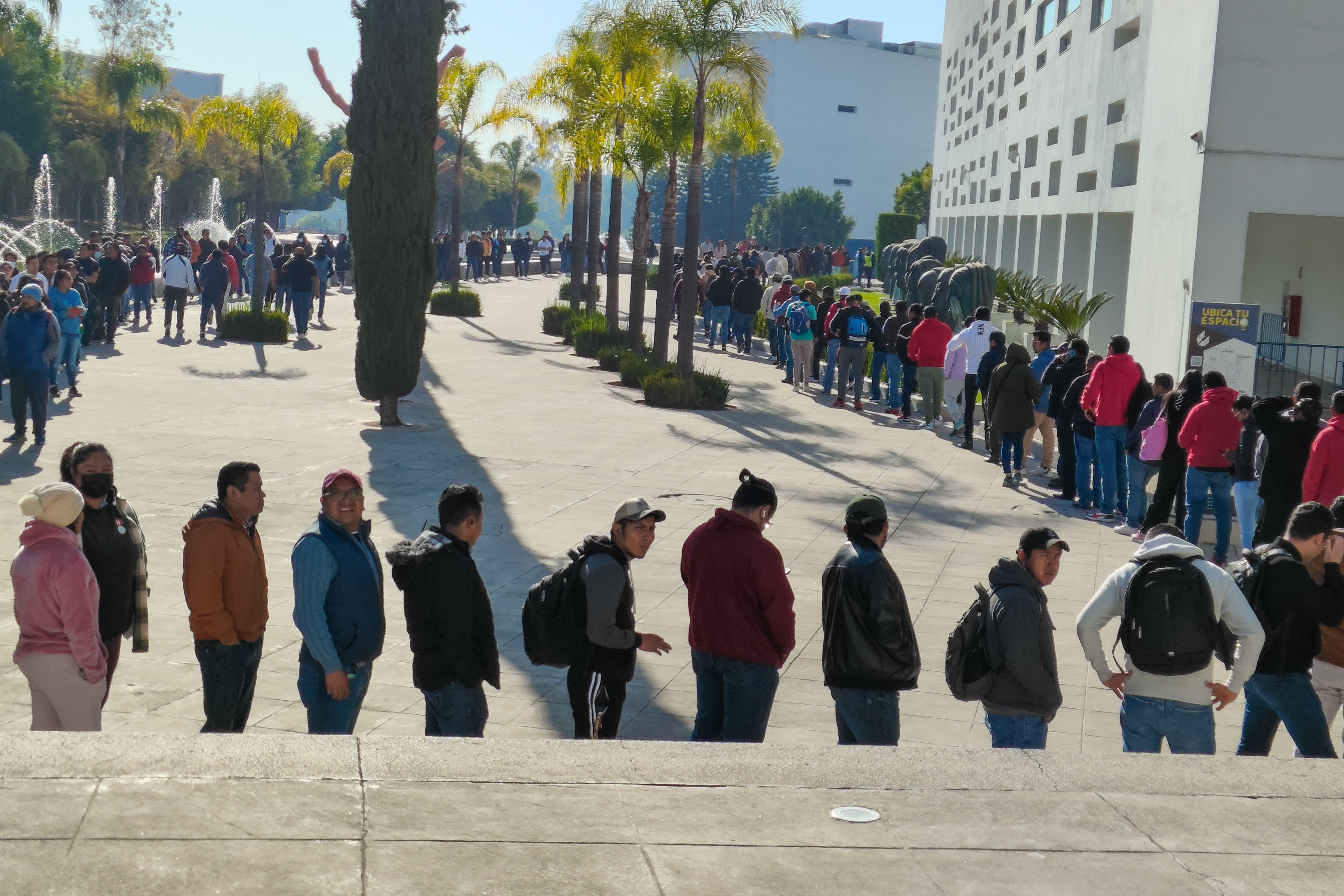 VIDEO Inicia votación de sindicalizados de Audi en el CCU