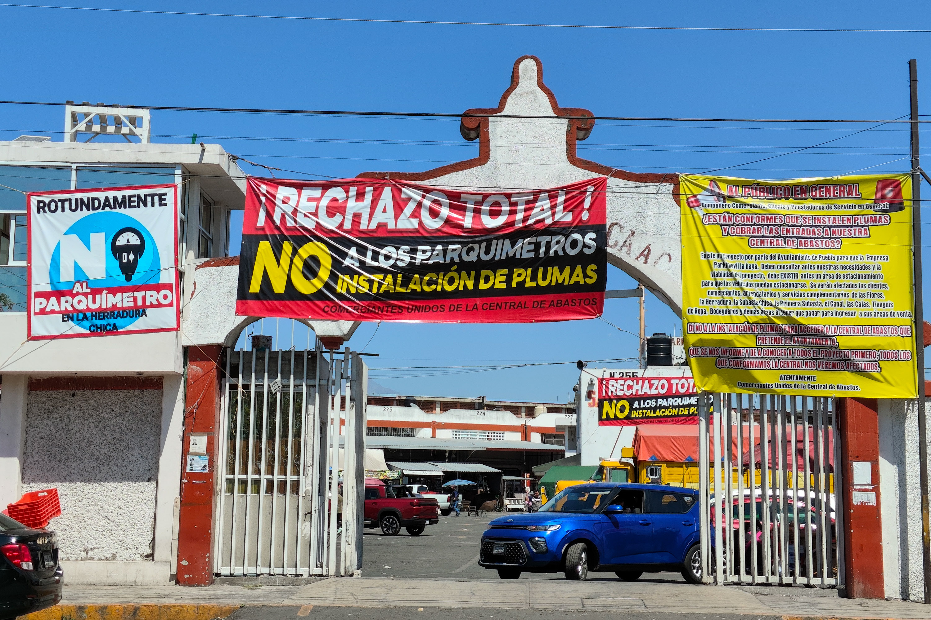 Comerciantes de la Central de Abastos rechazan programa de parquímetros