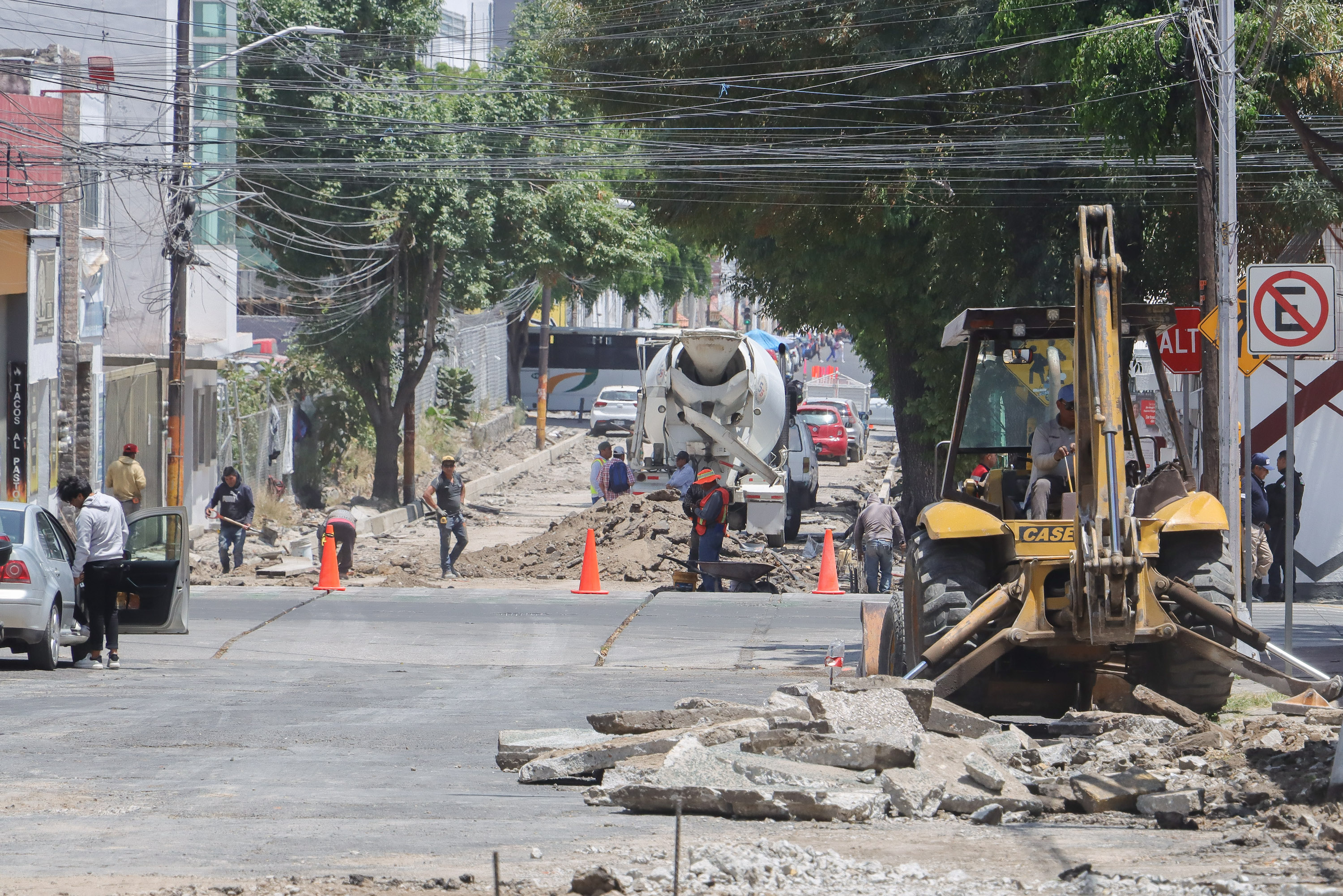 VIDEO Trabajos de reencarpetamiento sobre 9 Poniente