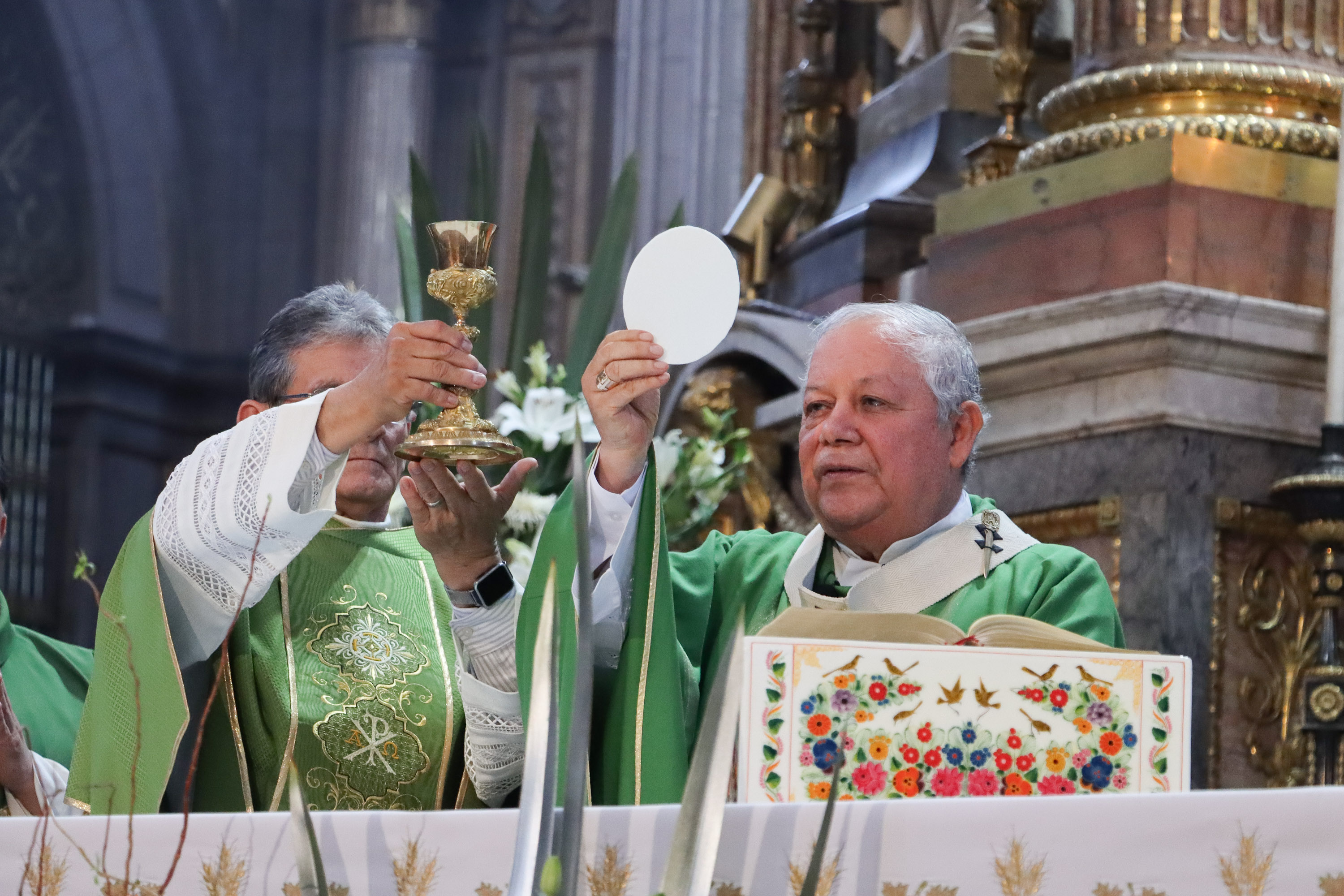 El eterno descanso del pequeño Fernando, entre las intenciones de la Misa en Catedral 