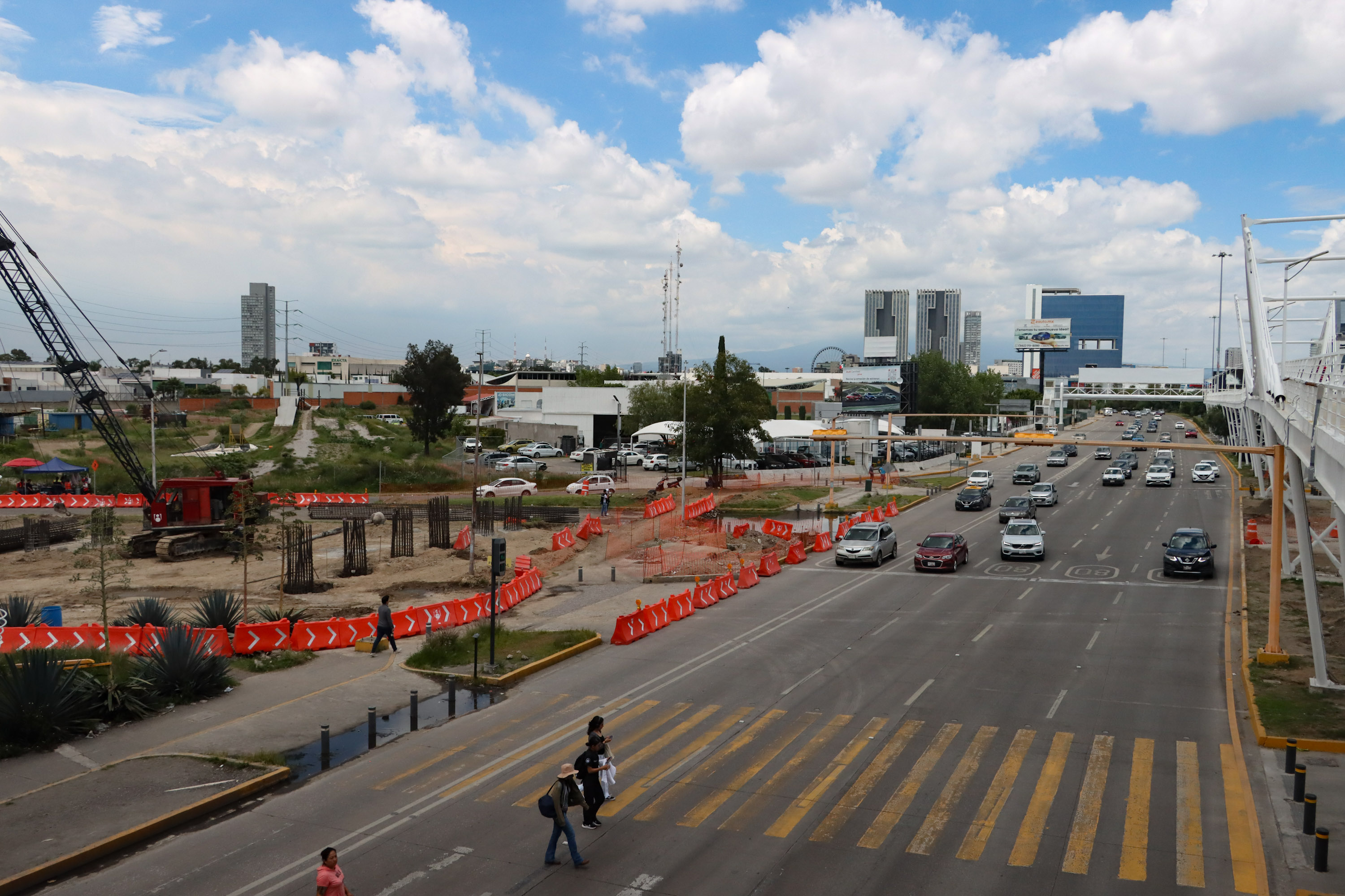 VIDEO Avanzan trabajos en el puente elevado de Cúmulo de Virgo