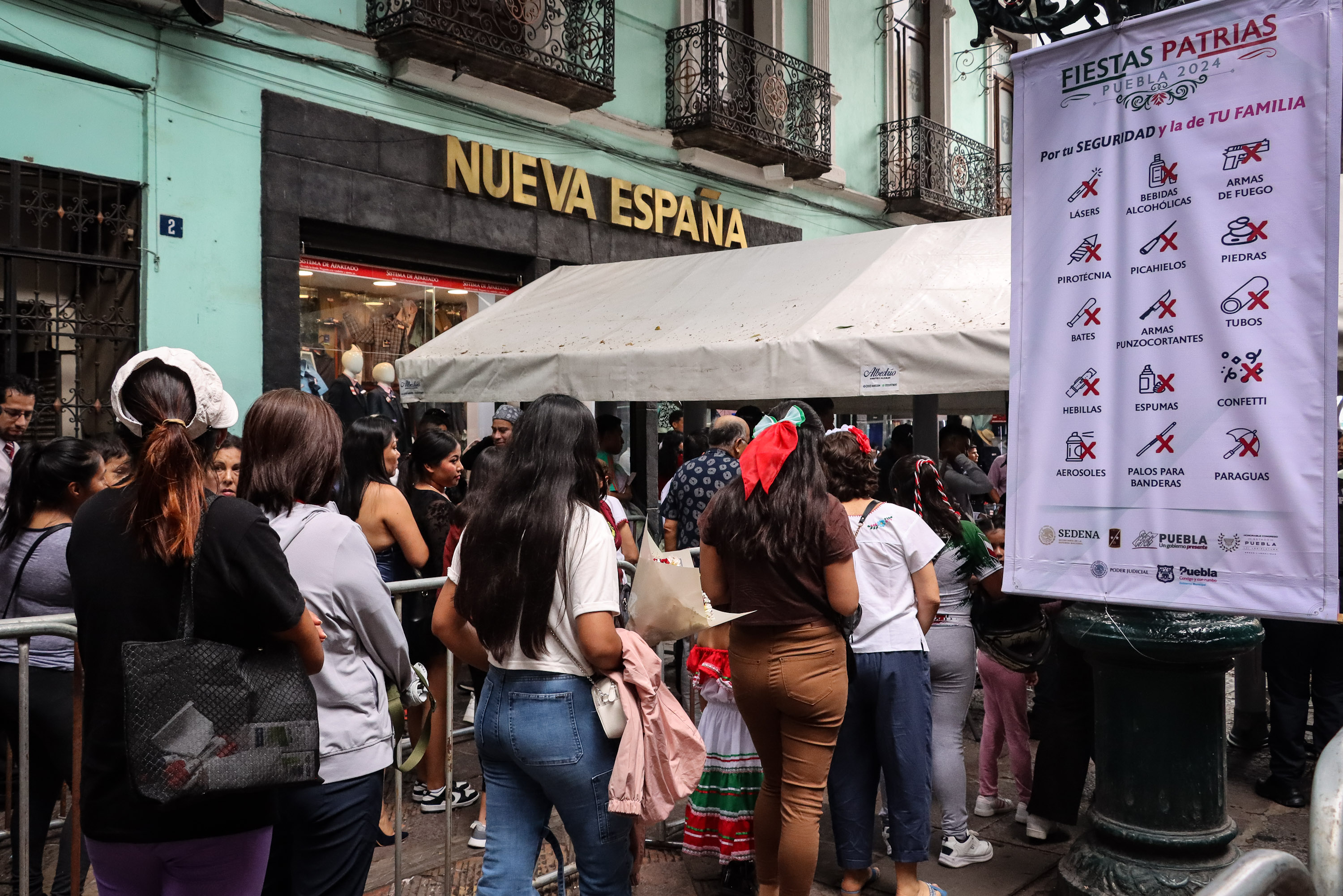 Vigilancia extrema para entrar al Zócalo de Puebla