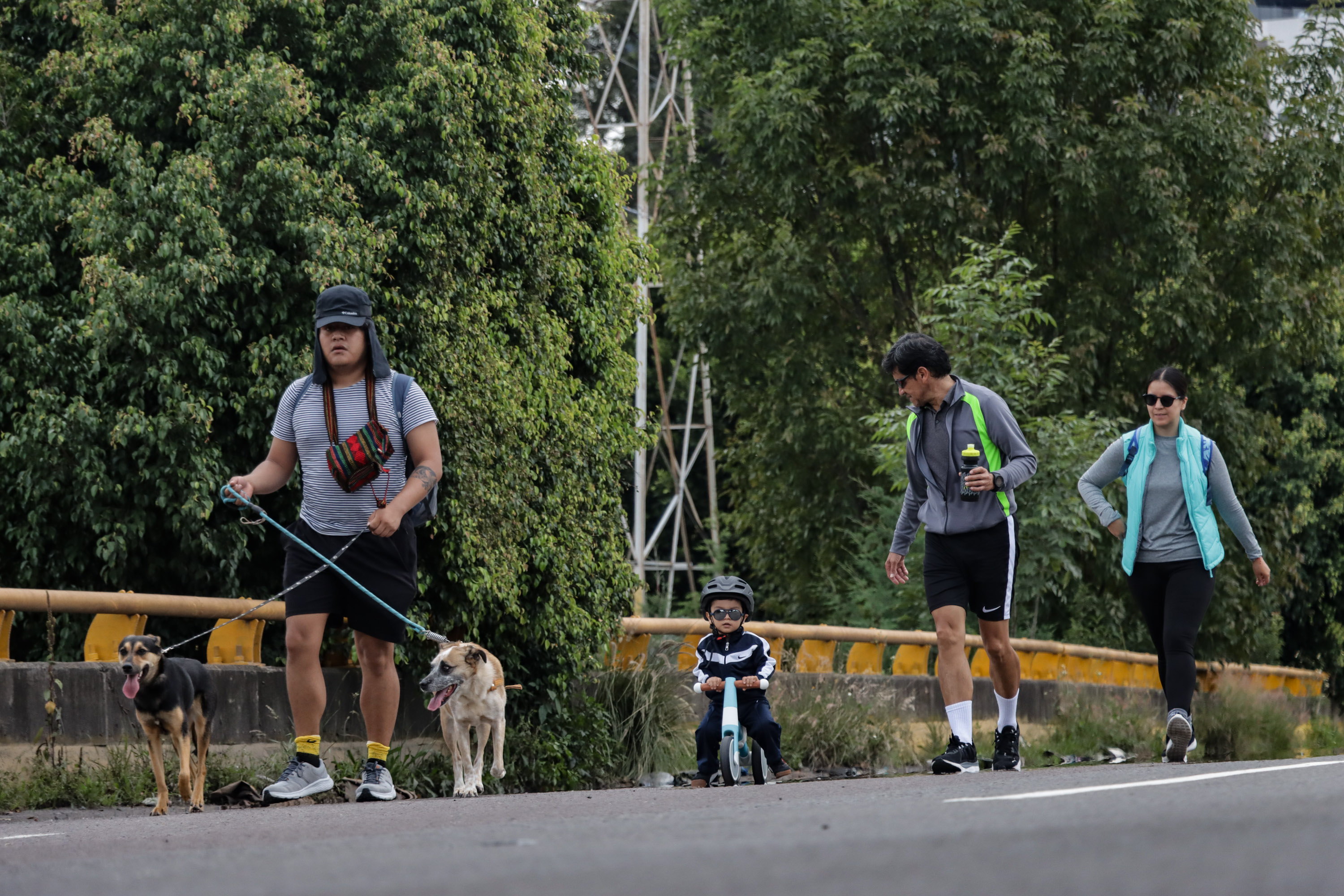 En bici, caminando o trotando, así se desarrolló la Vía Recreativa