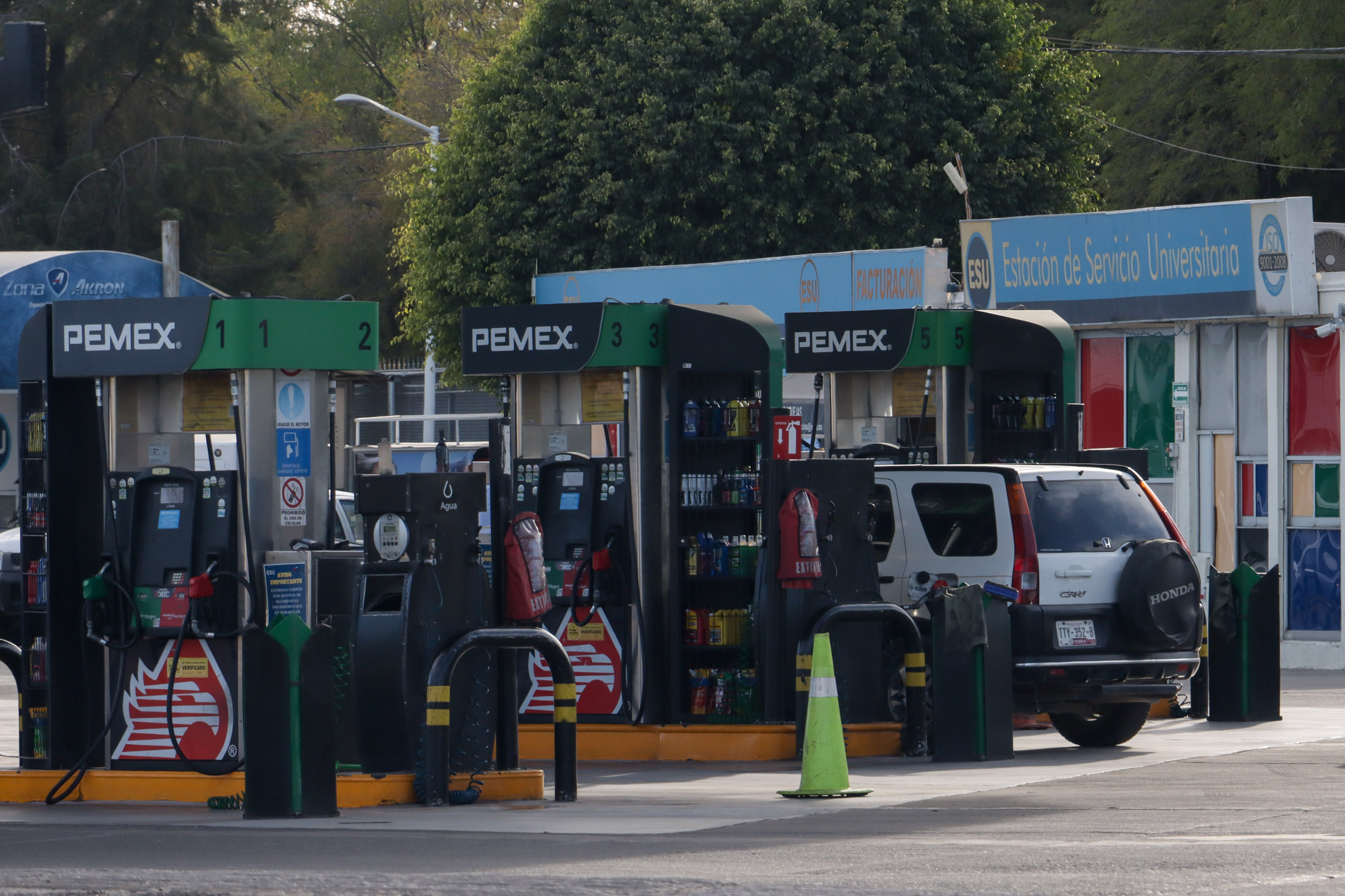 VIDEO Ajuste al bolsillo, aumentará el precio de la gasolina, refrescos y cigarros