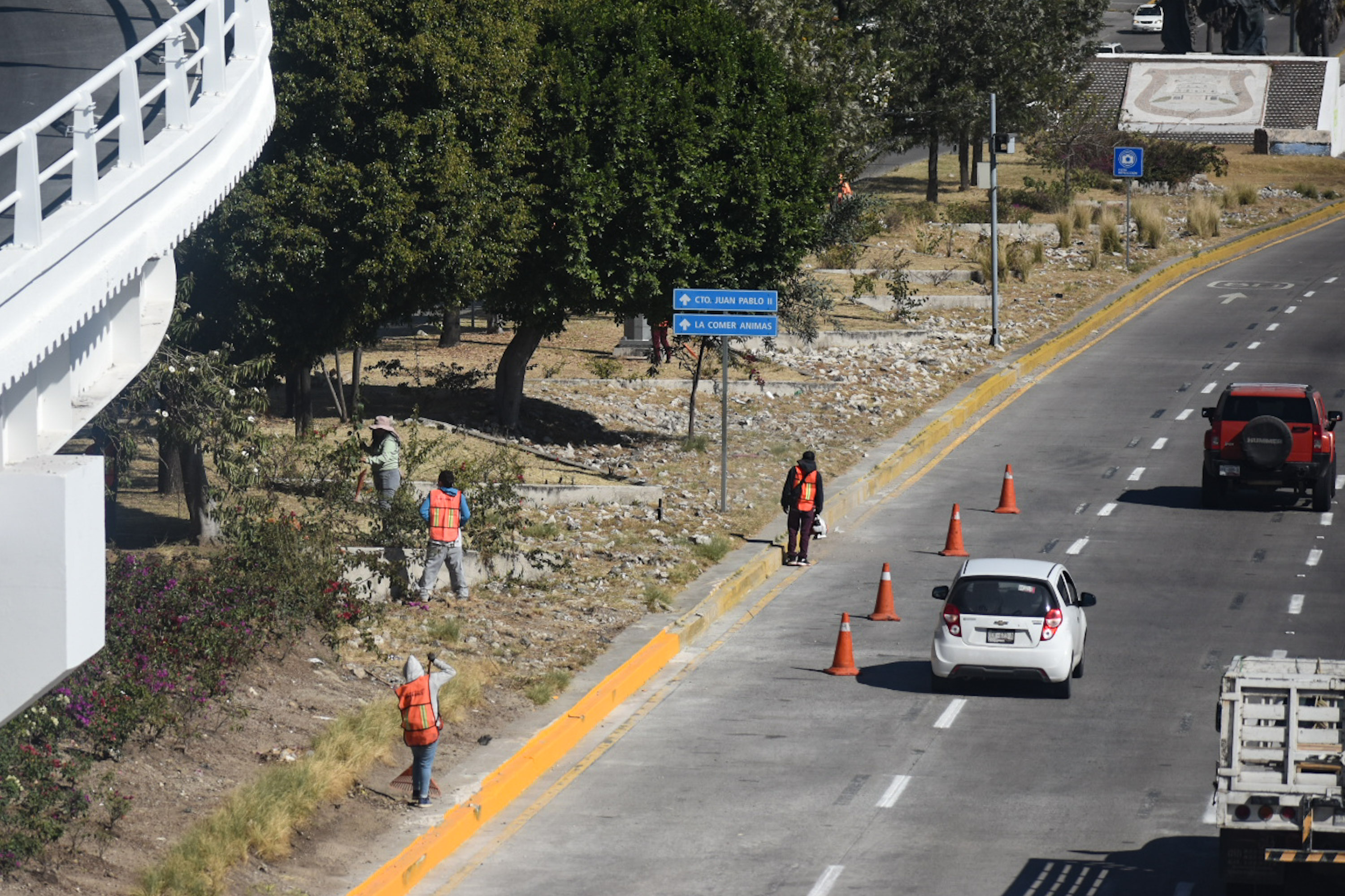 VIDEO Se presentó reducción de carril a la altura del CIS de Angelópolis