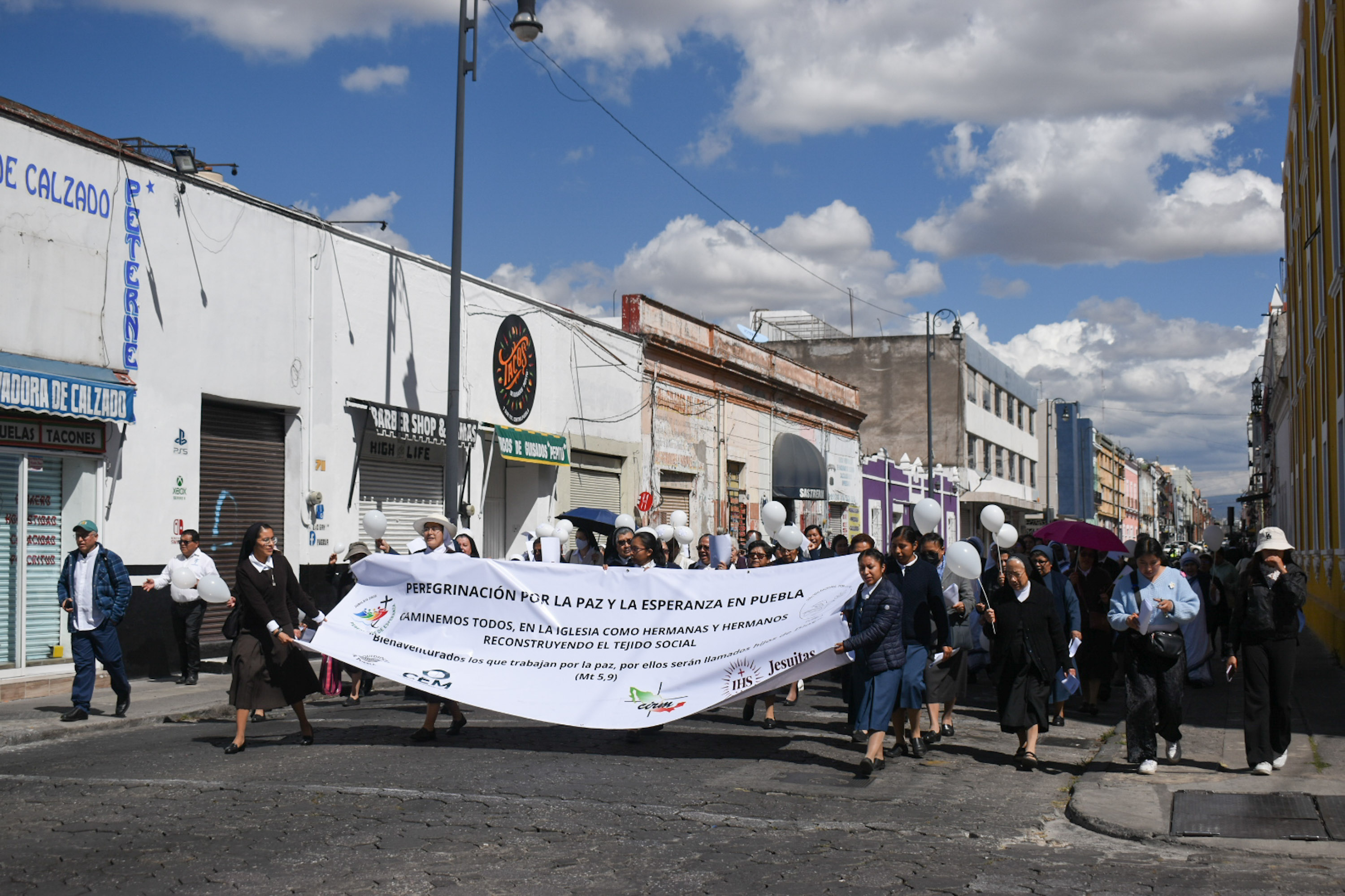 Realizan Caminata por la Esperanza y Paz en Puebla