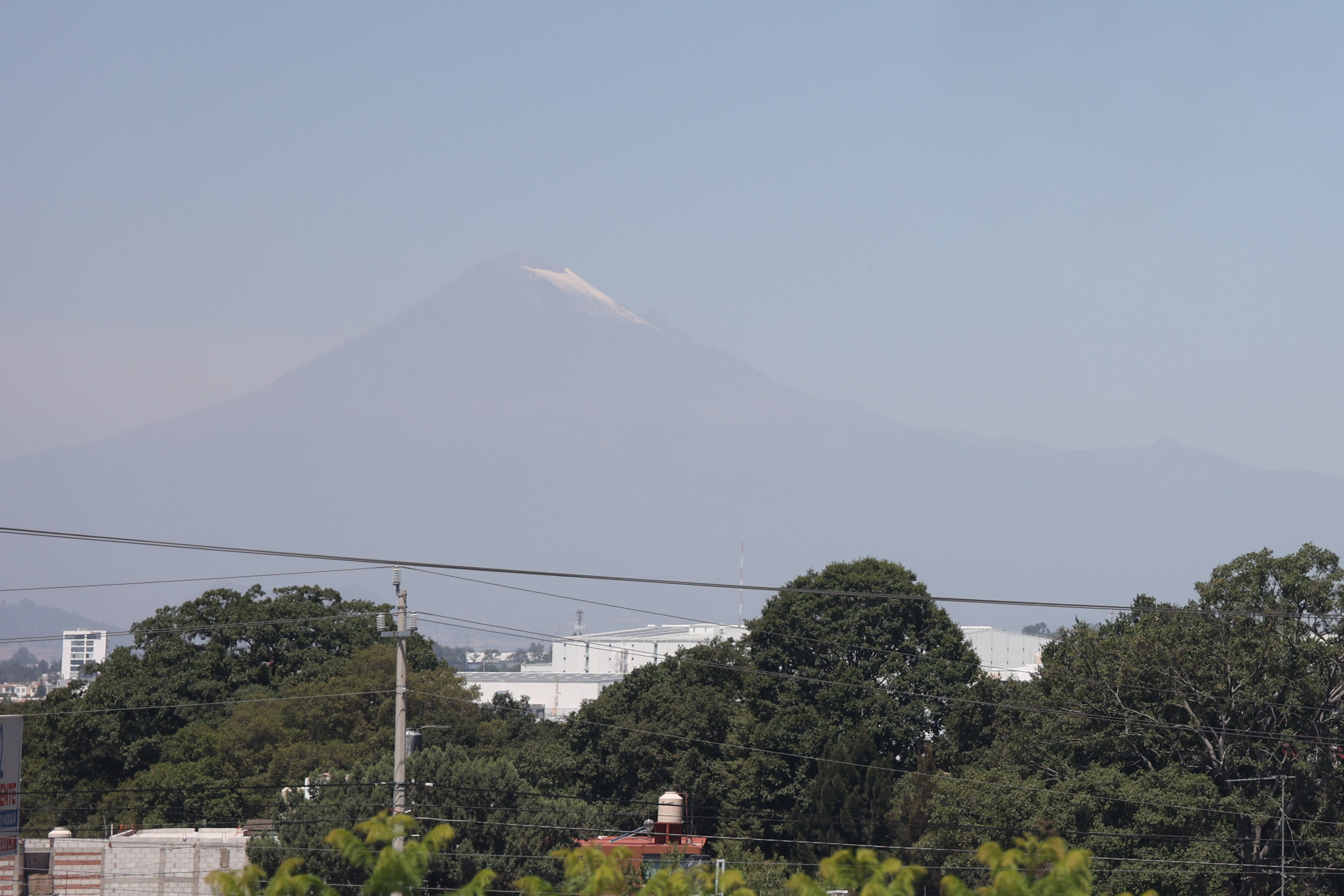 Existe vista despejada al Volcán Popocatépetl